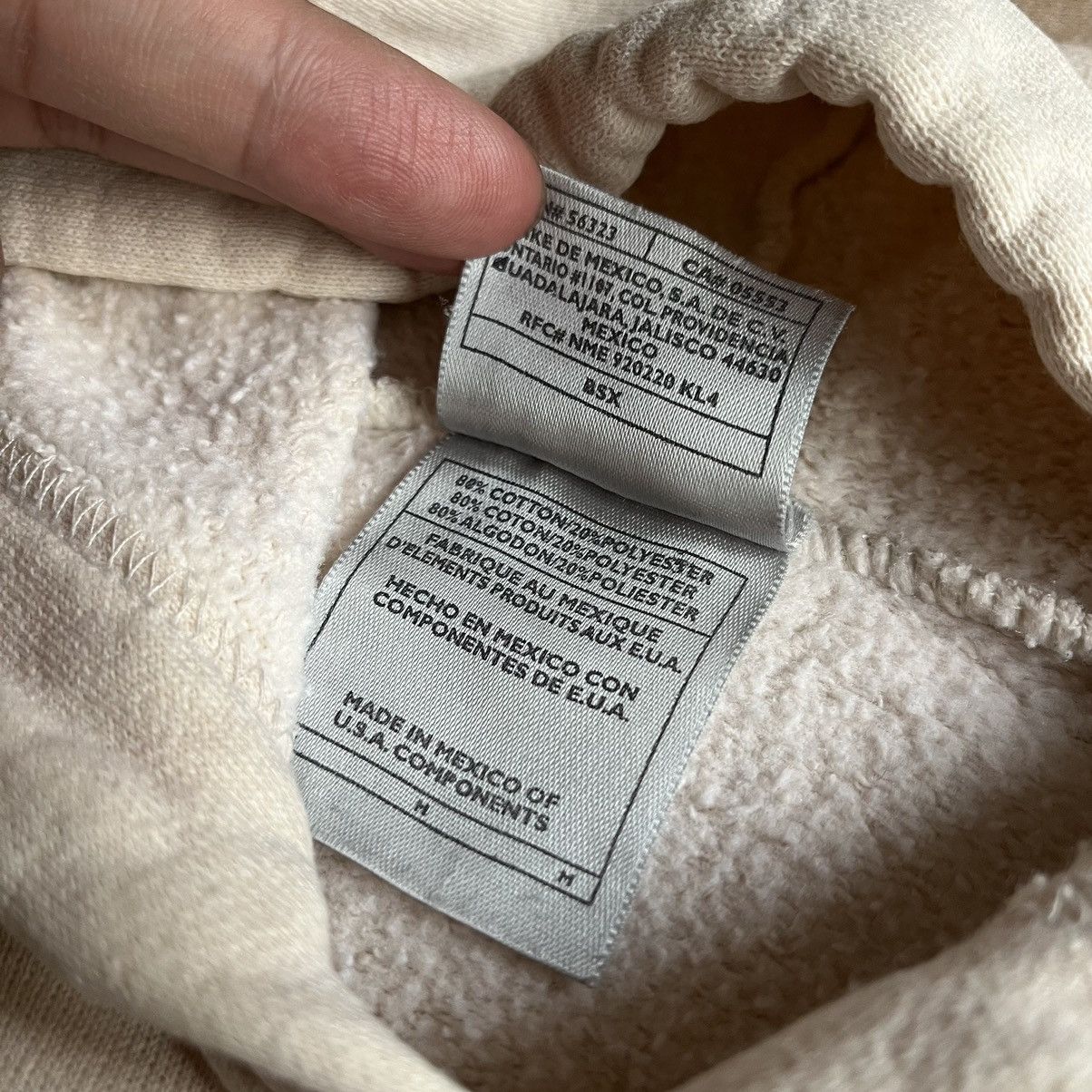 Nike × Vintage Rare Vintage Nike Center Swoosh Y2K Cream Sweatshirt Hoodie Size US L / EU 52-54 / 3 - 5 Thumbnail