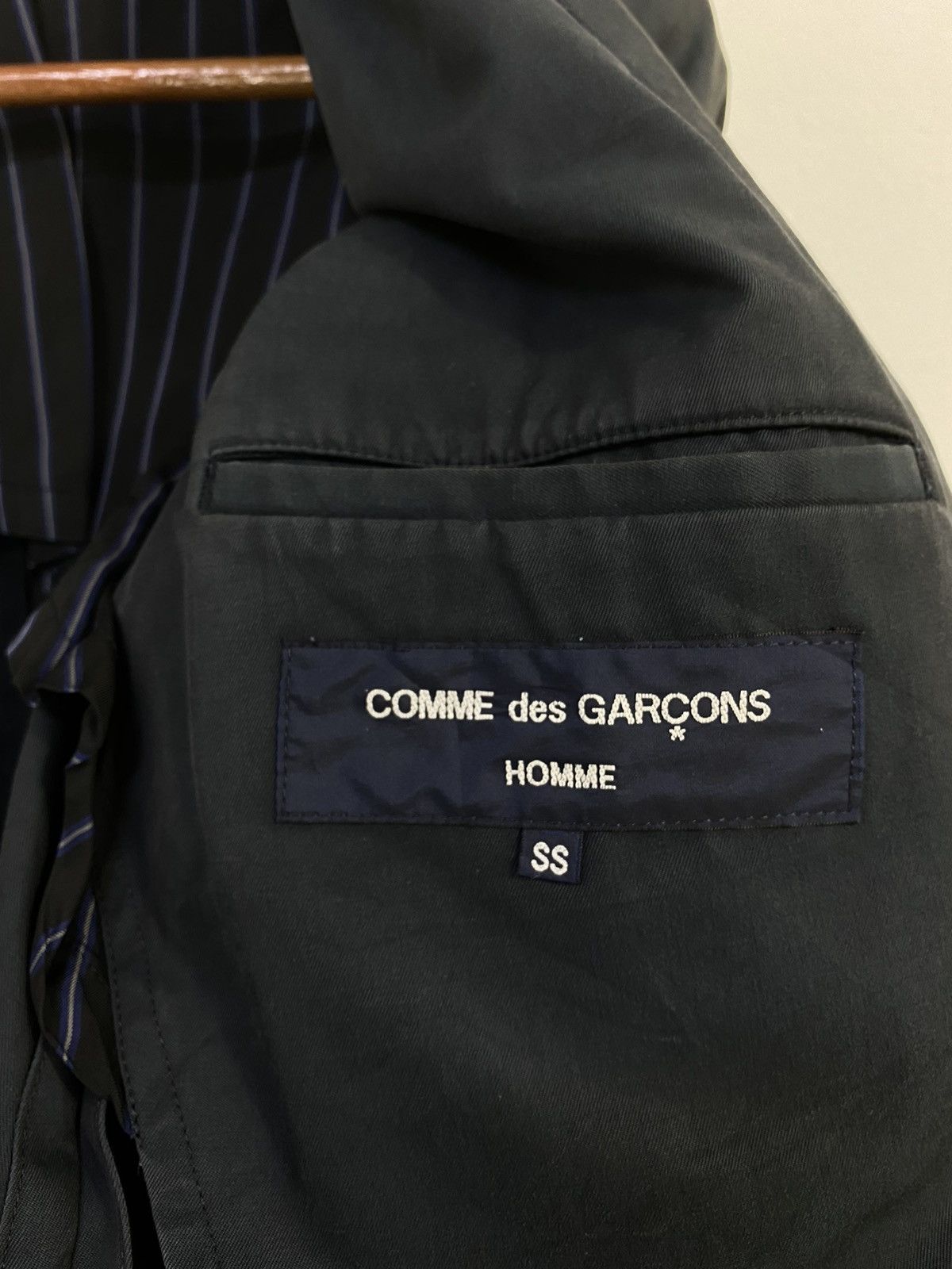 Comme des Garcons Comme Des Garçons Homme Suit Jacket Design Size US S / EU 44-46 / 1 - 3 Thumbnail