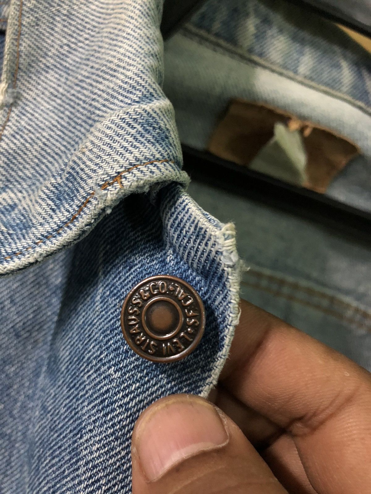Levi's Vtg 60’ Levis 70505 Trucker Denim Jeans (Button No 1) Size US S / EU 44-46 / 1 - 9 Thumbnail