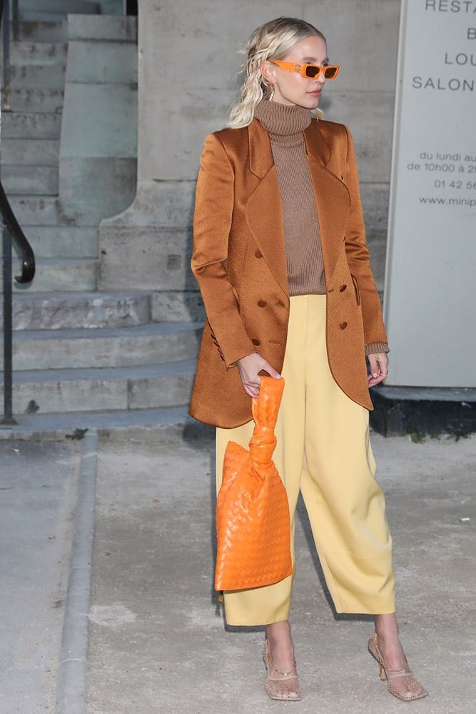 BOTTEGA VENETA Twist orange intrecciato woven leather bag