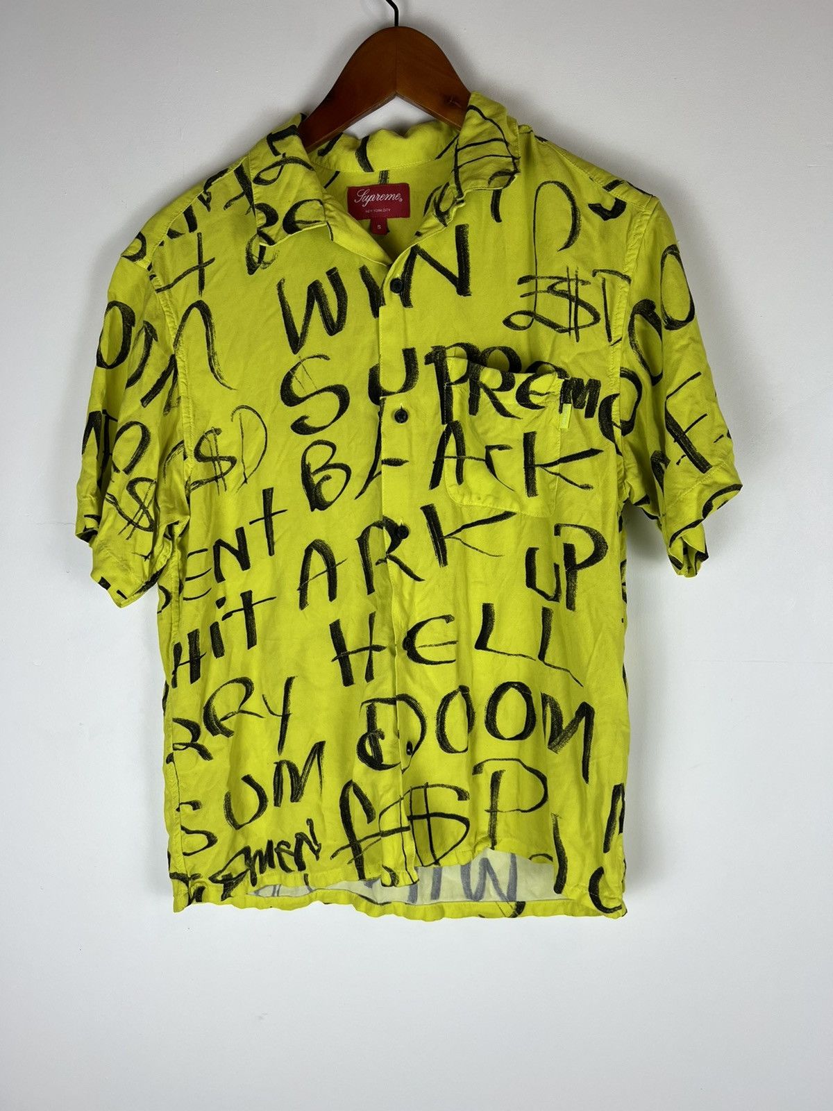 Supreme Supreme Black Ark Rayon S/S Shirt Fluorescent Yellow Size US S / EU 44-46 / 1 - 1 Thumbnail