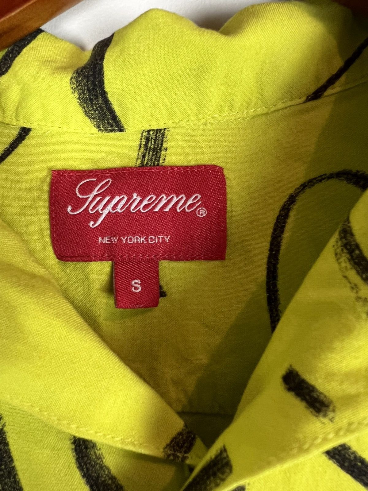 Supreme Supreme Black Ark Rayon S/S Shirt Fluorescent Yellow Size US S / EU 44-46 / 1 - 3 Thumbnail