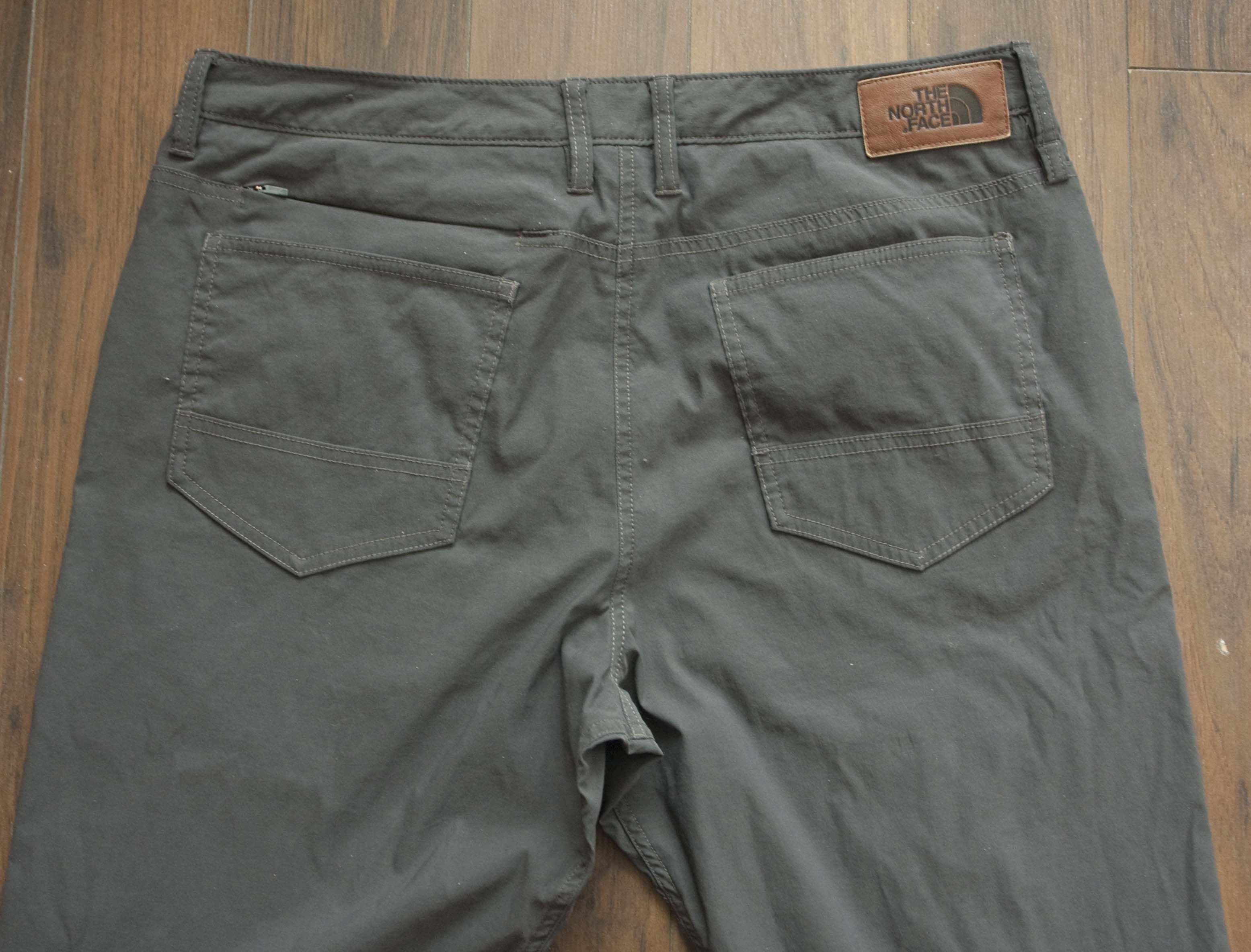 The North Face The North Face Pants Gray Size 34x29 w/ STAINS Size US 34 / EU 50 - 5 Thumbnail