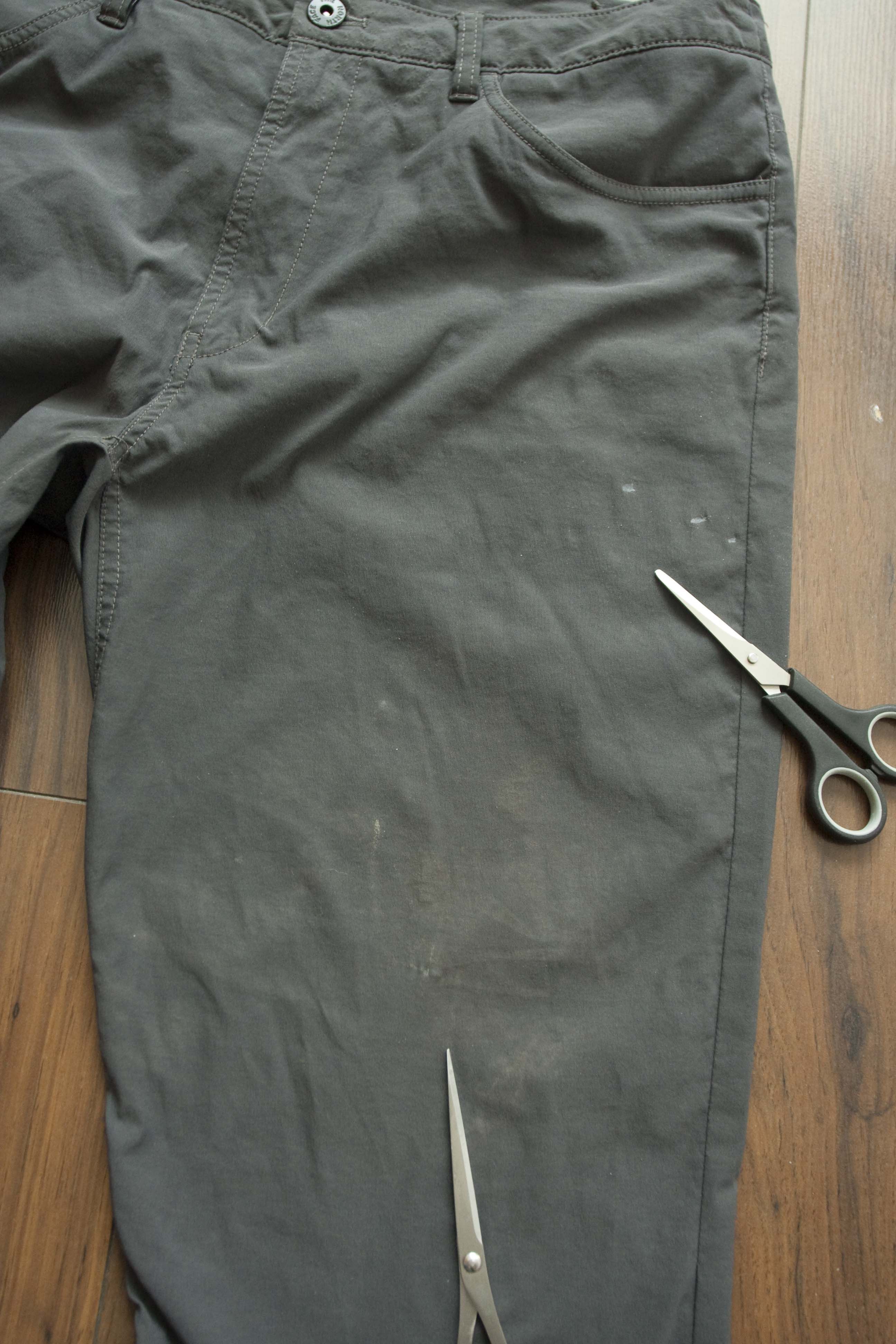 The North Face The North Face Pants Gray Size 34x29 w/ STAINS Size US 34 / EU 50 - 4 Thumbnail