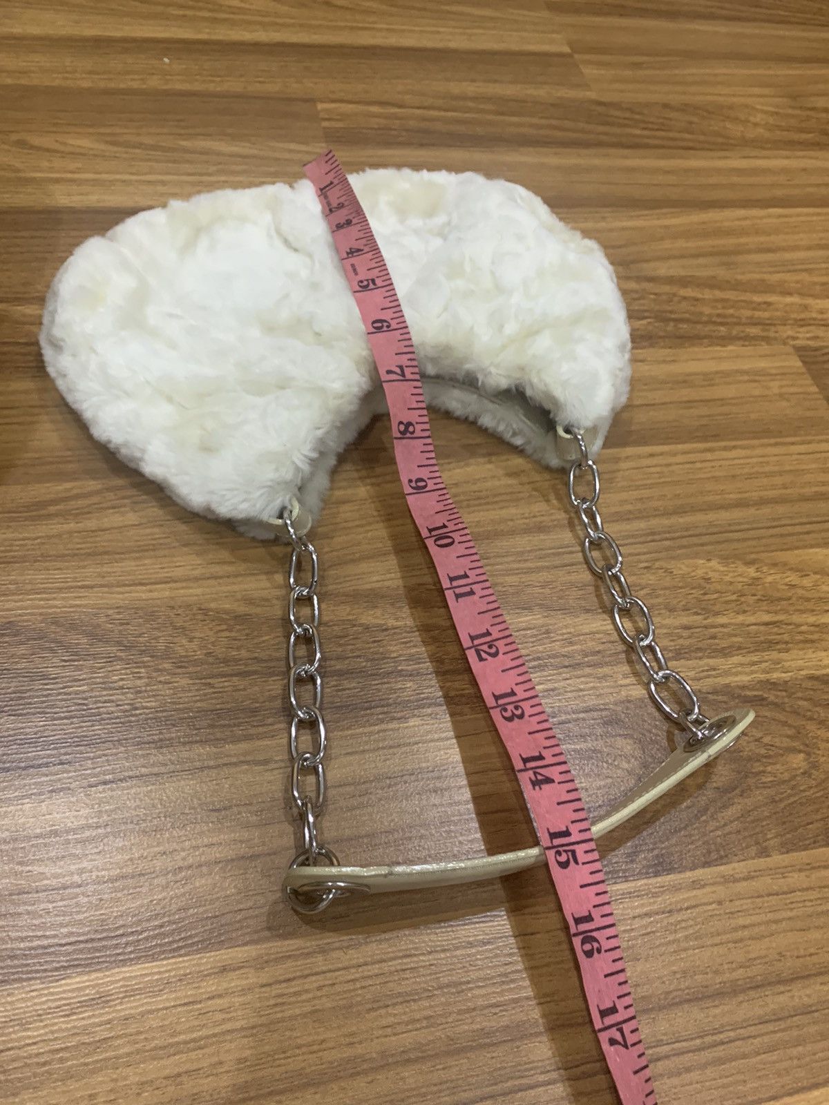 Burberry VINTAGE BURBERRY FAUX FUR HANDHELD BAG Size ONE SIZE - 4 Thumbnail