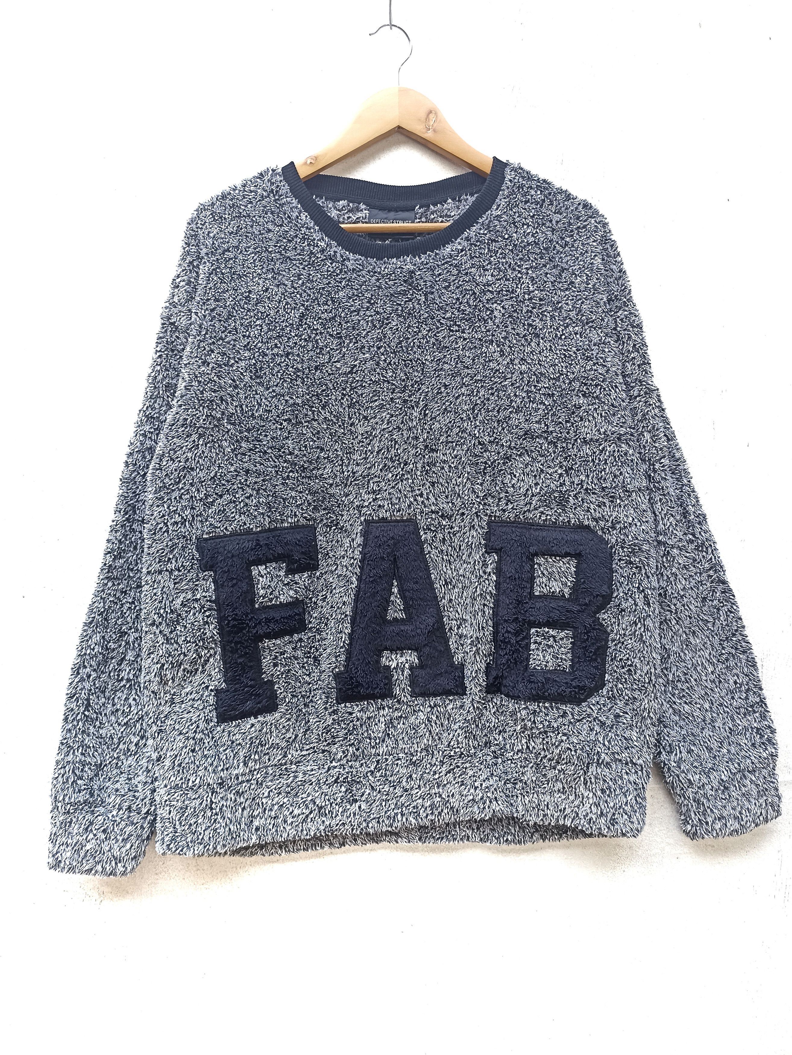 Defective Struct sweater FAB