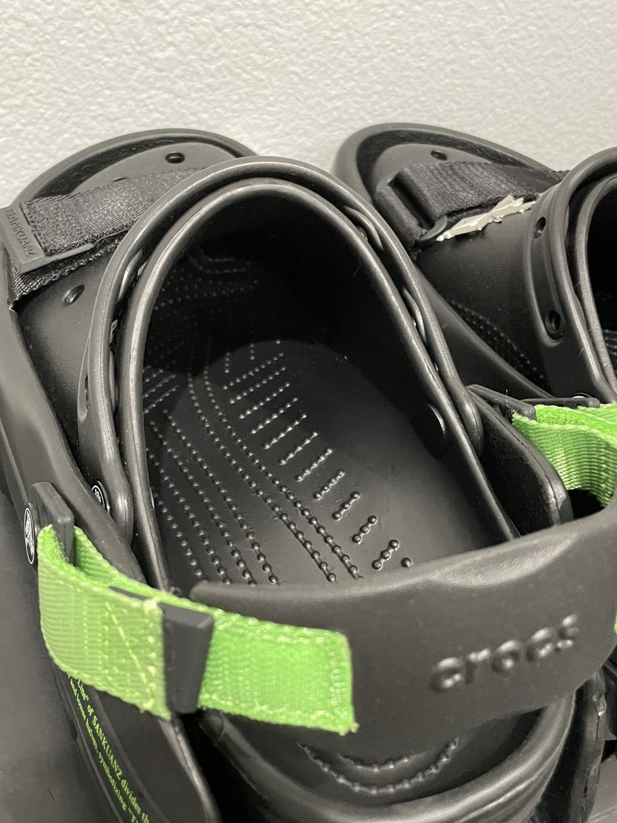 Crocs Sankuanz x Crocs black sz9 Size US 9 / EU 42 - 8 Thumbnail