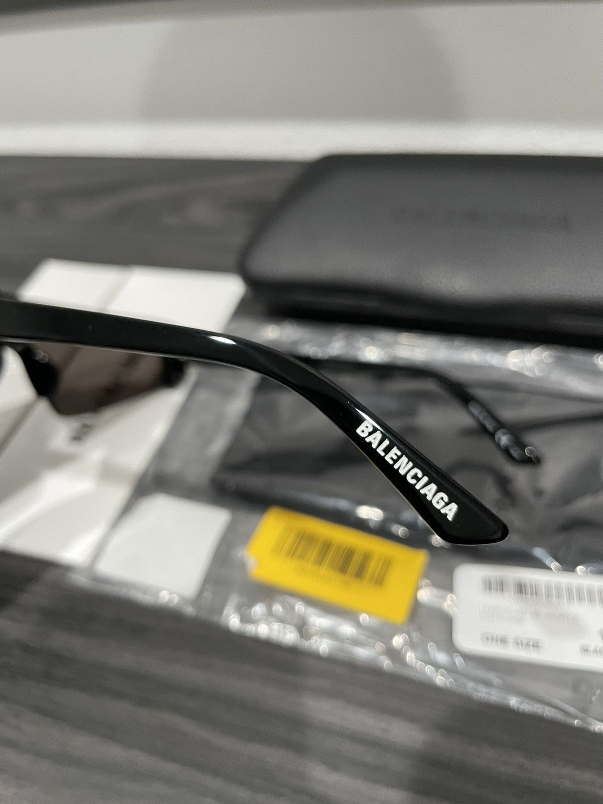 Balenciaga BALENCIAGA Ski Rectangle Sunglasses BB0003S black Size ONE SIZE - 4 Thumbnail