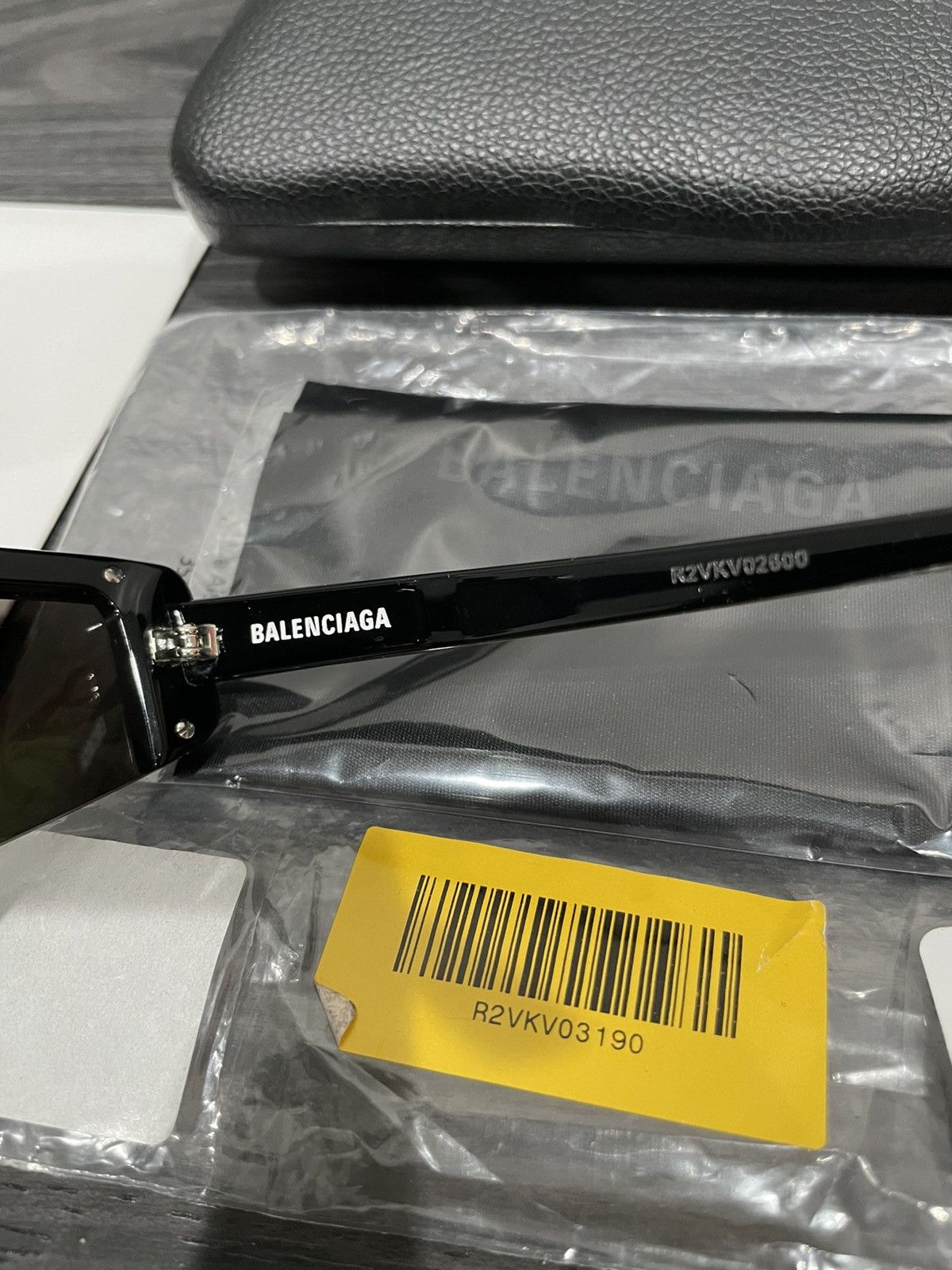 Balenciaga BALENCIAGA Ski Rectangle Sunglasses BB0003S black Size ONE SIZE - 6 Thumbnail
