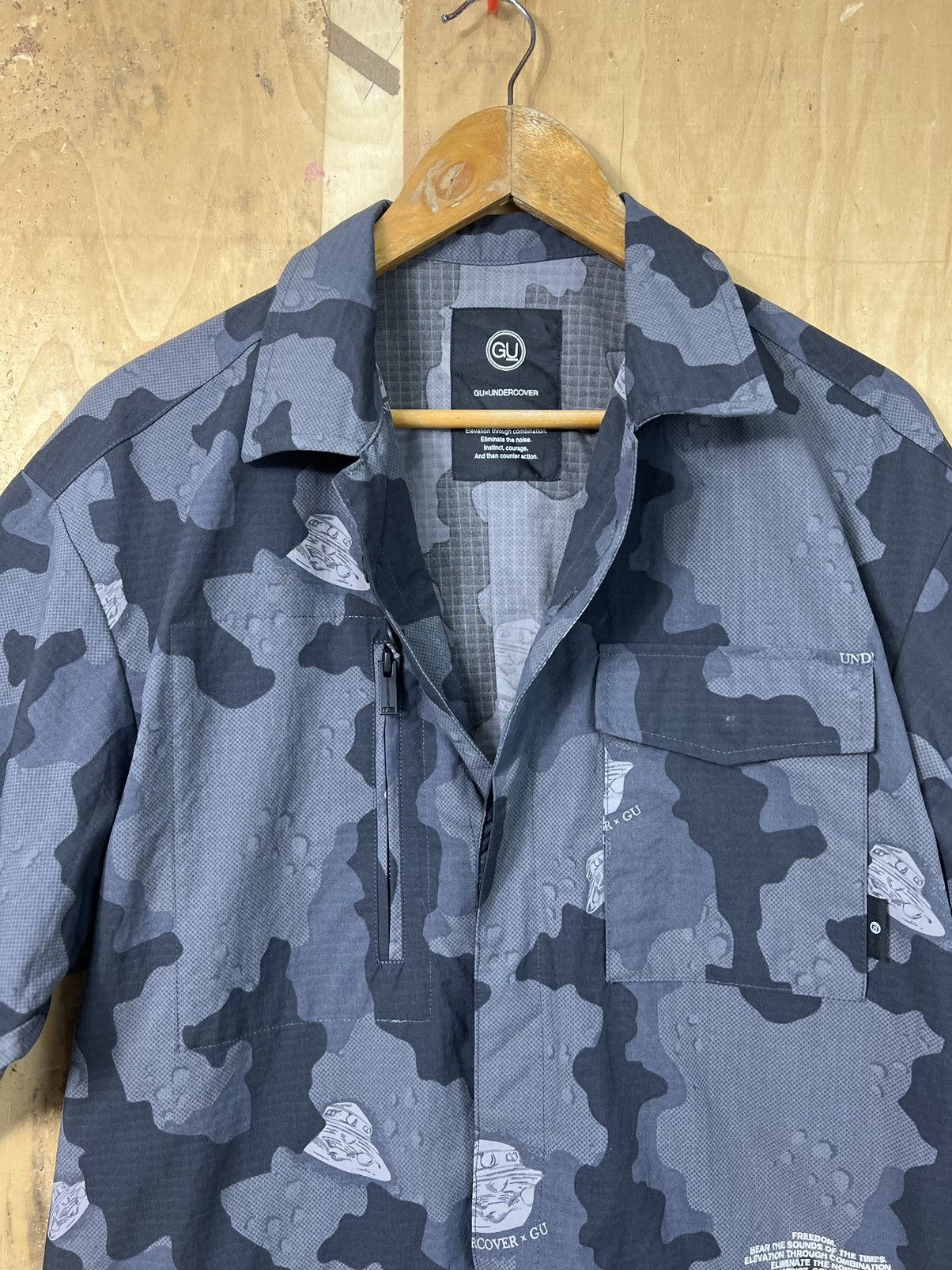 Undercover Undercover x Gu Size US S / EU 44-46 / 1 - 9 Thumbnail