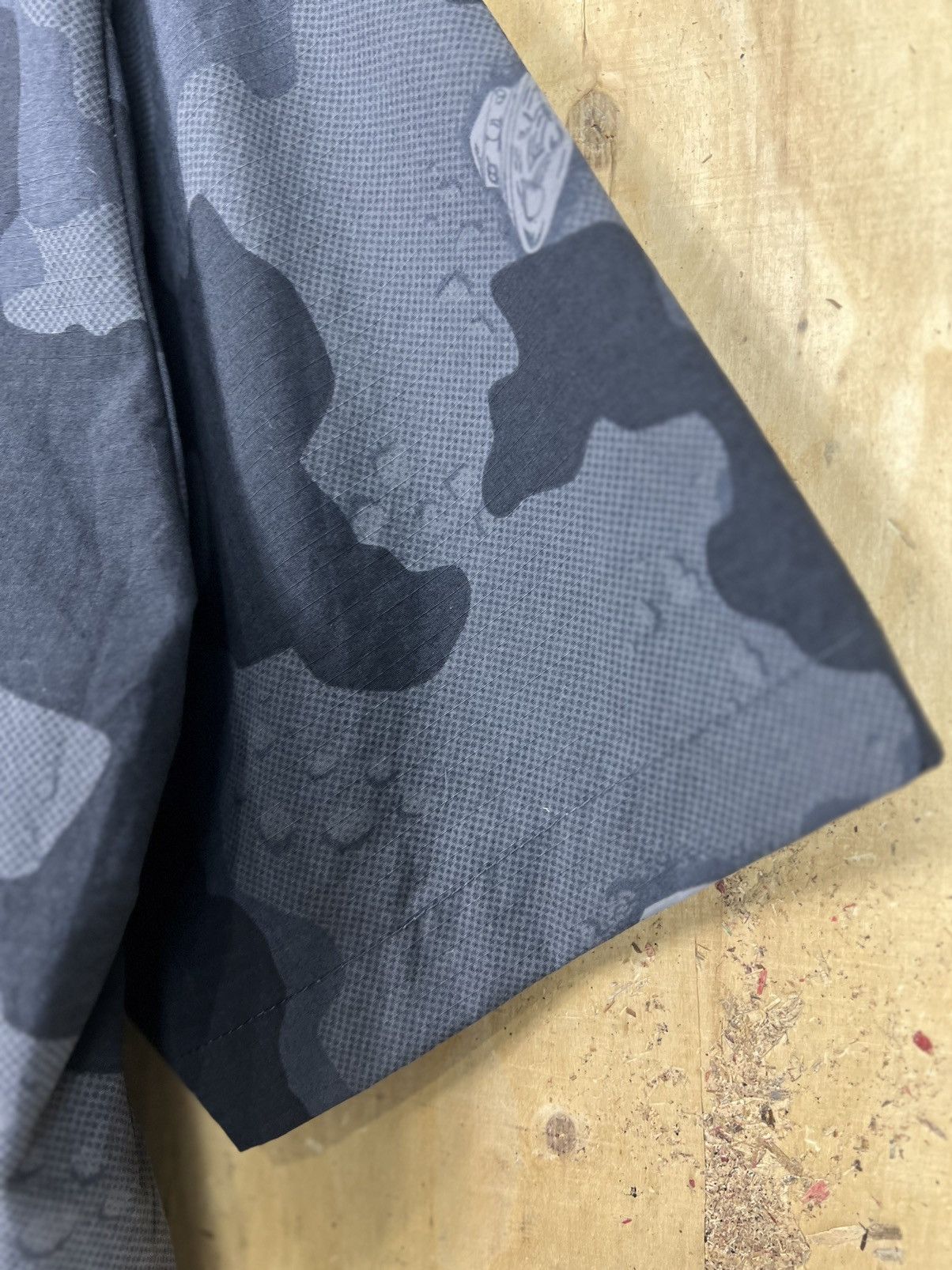 Undercover Undercover x Gu Size US S / EU 44-46 / 1 - 8 Thumbnail