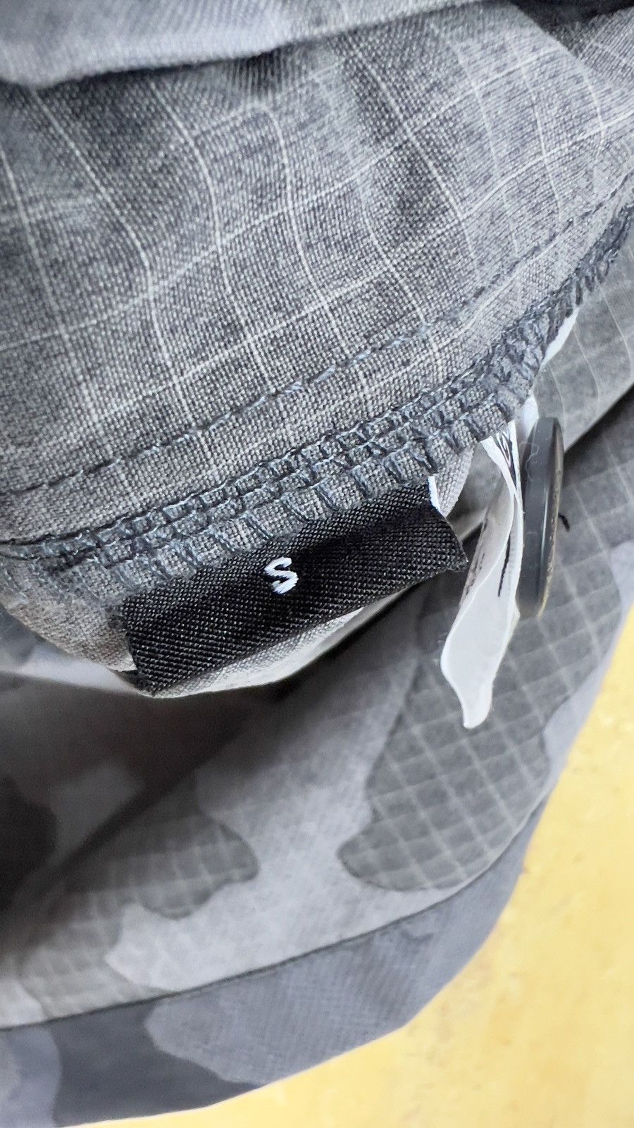 Undercover Undercover x Gu Size US S / EU 44-46 / 1 - 13 Thumbnail