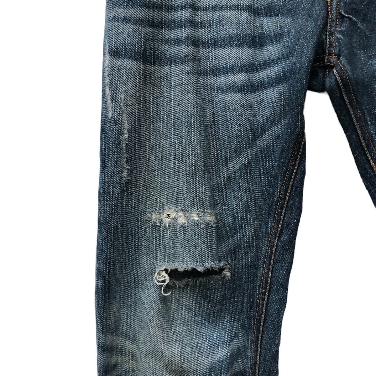Burberry AUTHENTIC BURBERRY BLACK LABEL DISTRESSED DENIM PANTS Size US 32 / EU 48 - 4 Thumbnail