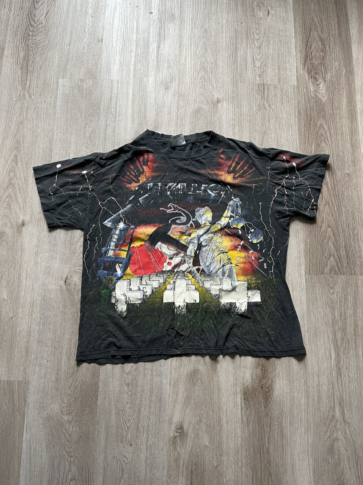 Vintage Vintage Rare 1991 Metallica All Over Print T-shirt Size US XL / EU 56 / 4 - 1 Thumbnail