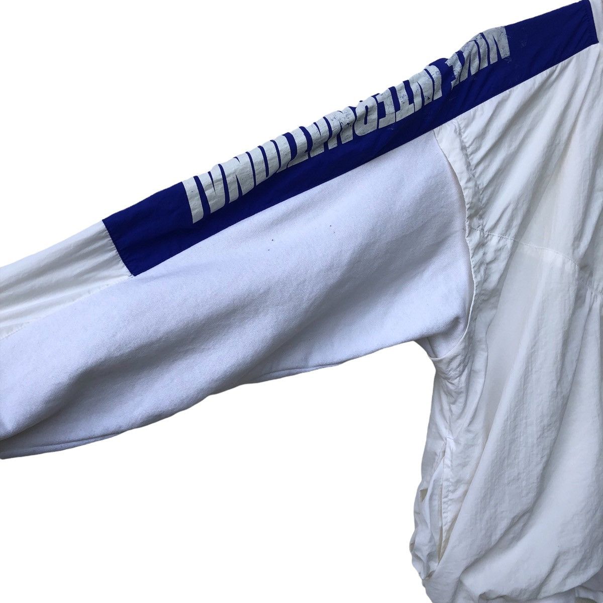Nike 📣VTG NIKE INTERNATIONAL SIDE TAPE Size US M / EU 48-50 / 2 - 3 Thumbnail