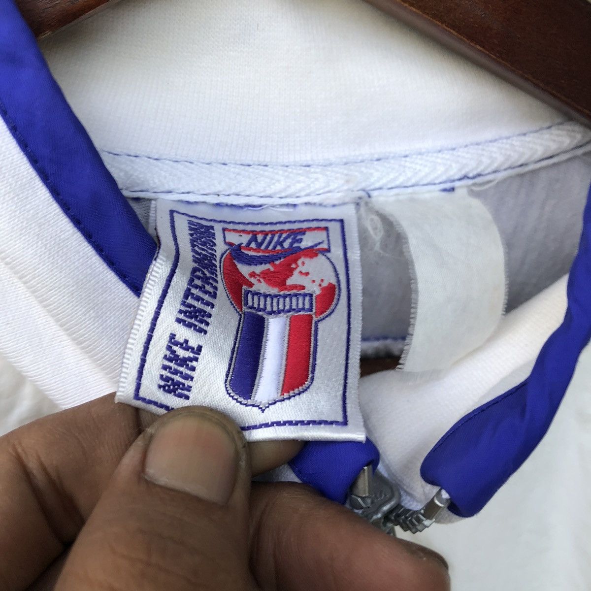 Nike 📣VTG NIKE INTERNATIONAL SIDE TAPE Size US M / EU 48-50 / 2 - 8 Thumbnail