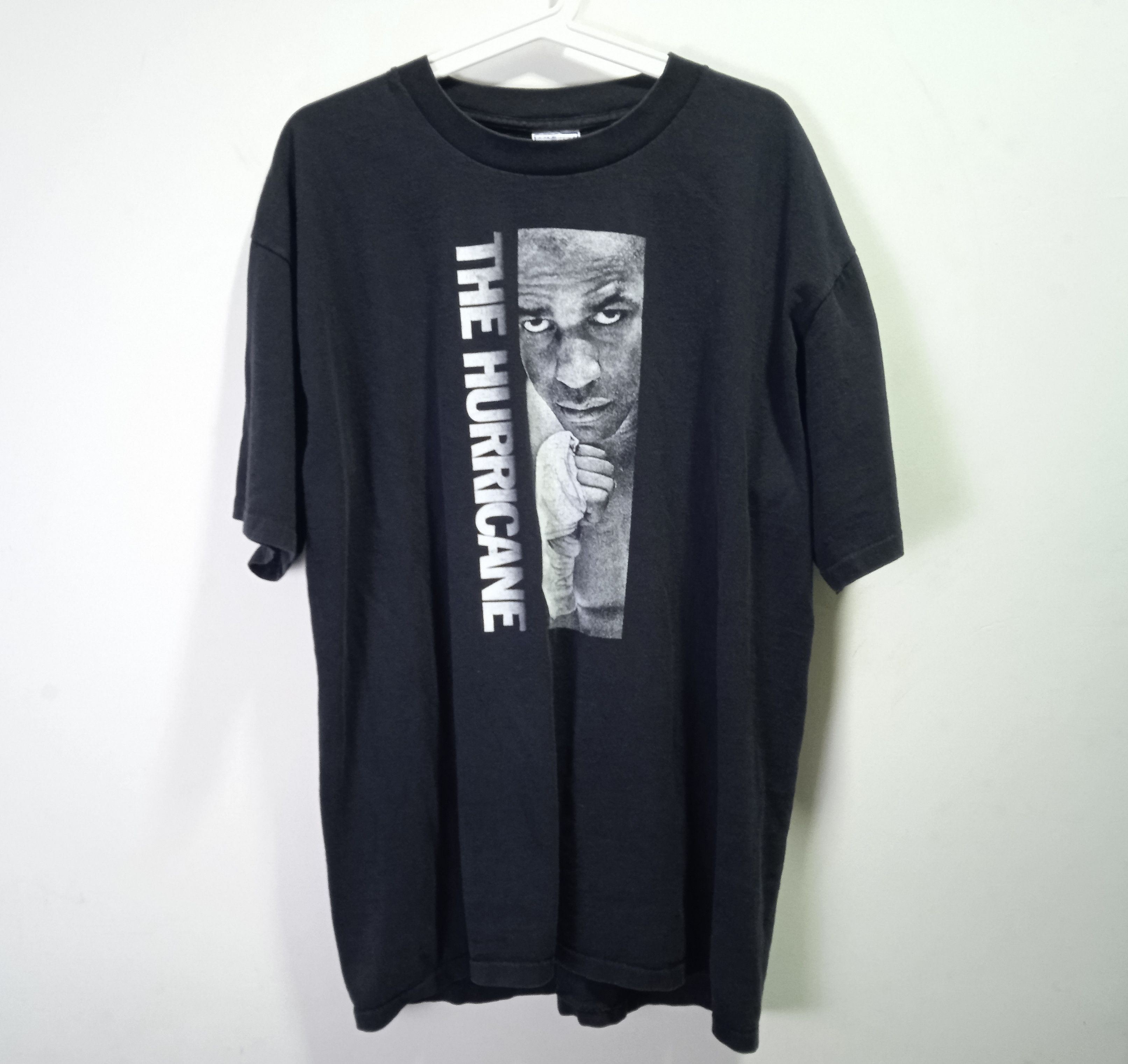 Vintage Vintage 90s The Hurricane T-Shirt Miramax Denzel Washington Size US XL / EU 56 / 4 - 1 Thumbnail