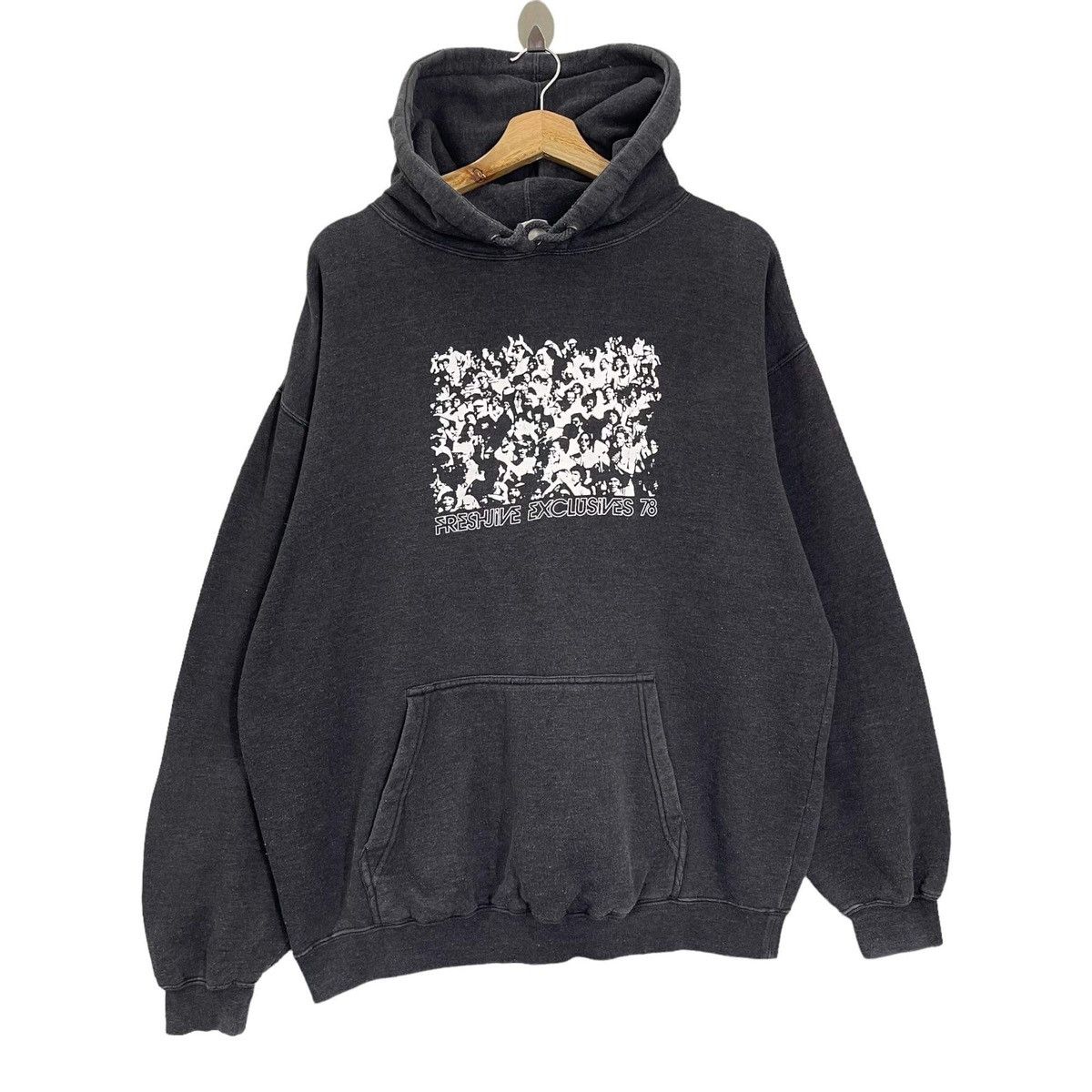 Freshjive RIOT💥Freshjive Exclusives 78 Big Logo Pullover Hoodies Size US XL / EU 56 / 4 - 1 Thumbnail