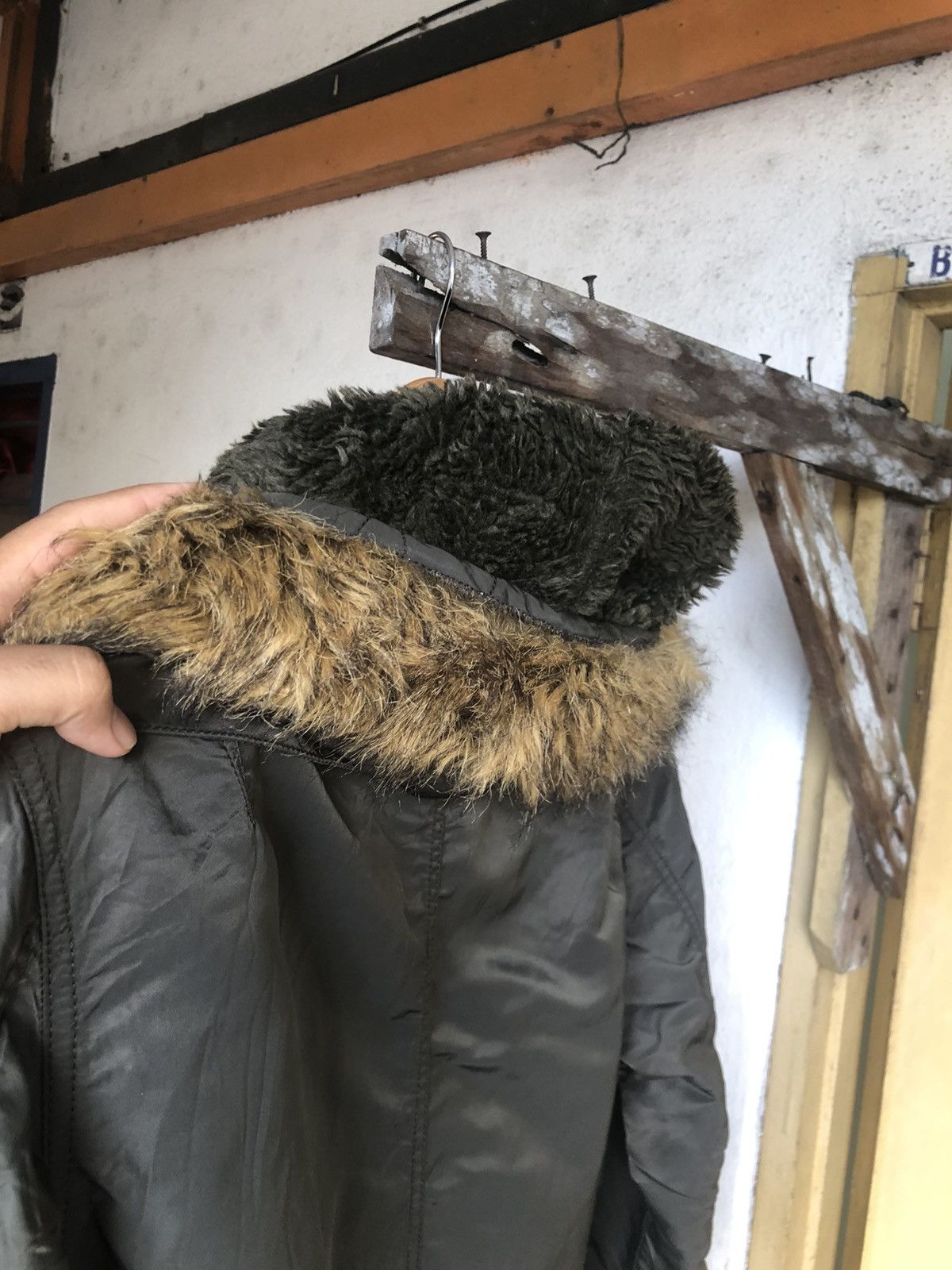 Alpha Industries Vintage Alpha Industries Military Parka Jacket With Fur Size US S / EU 44-46 / 1 - 15 Thumbnail