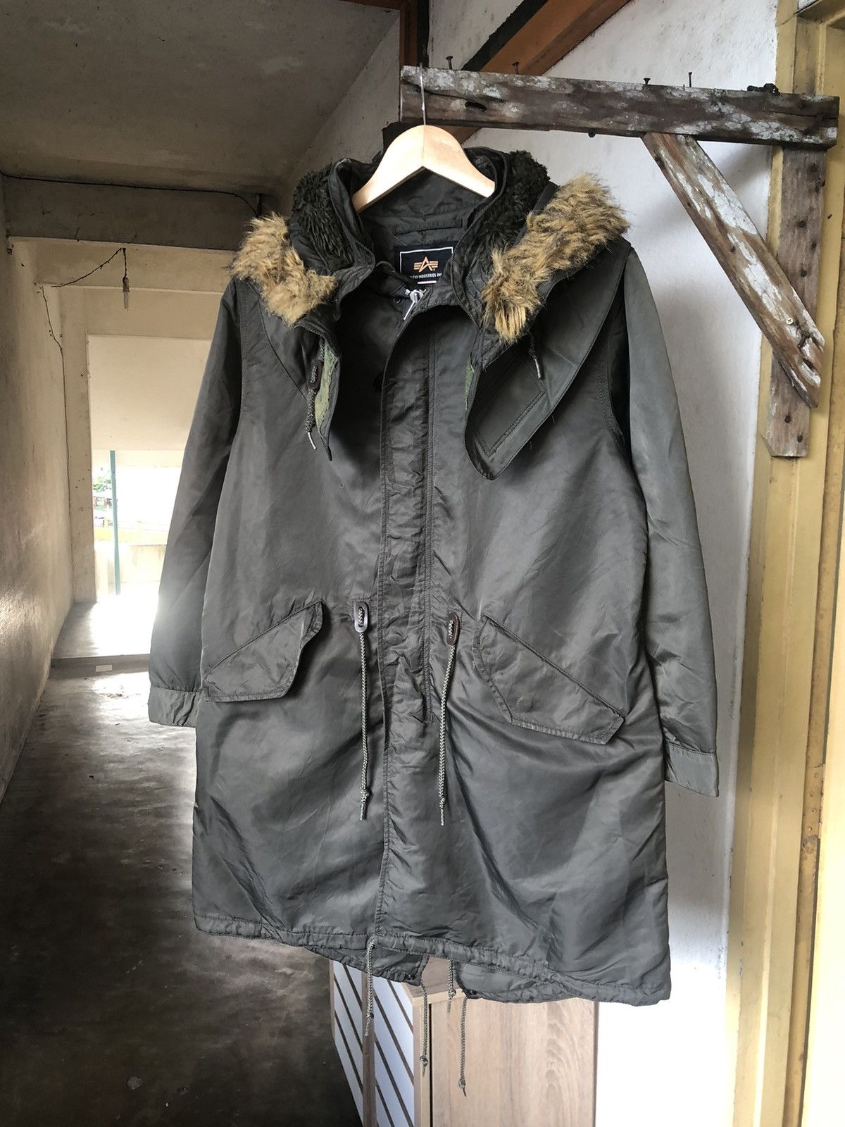 Alpha Industries Vintage Alpha Industries Military Parka Jacket With Fur Size US S / EU 44-46 / 1 - 4 Thumbnail