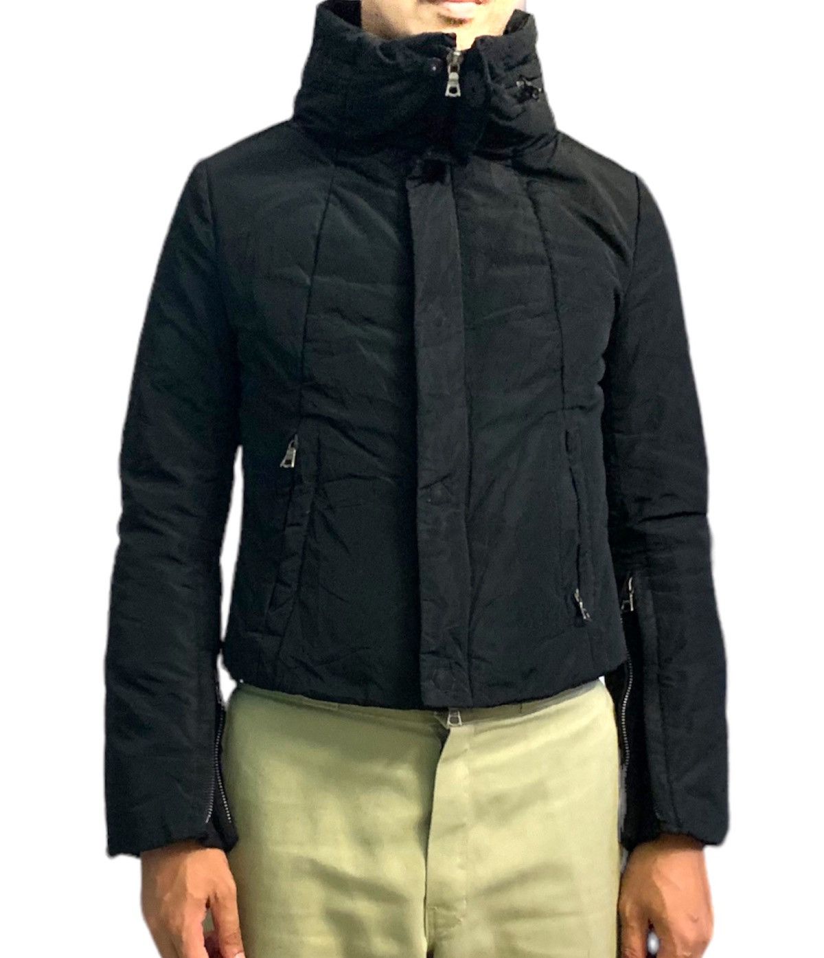 image of The Viridi Anne The Viridi-Anne Cropped Bono Puffer Down Jacket in Black, Men's (Size Small)
