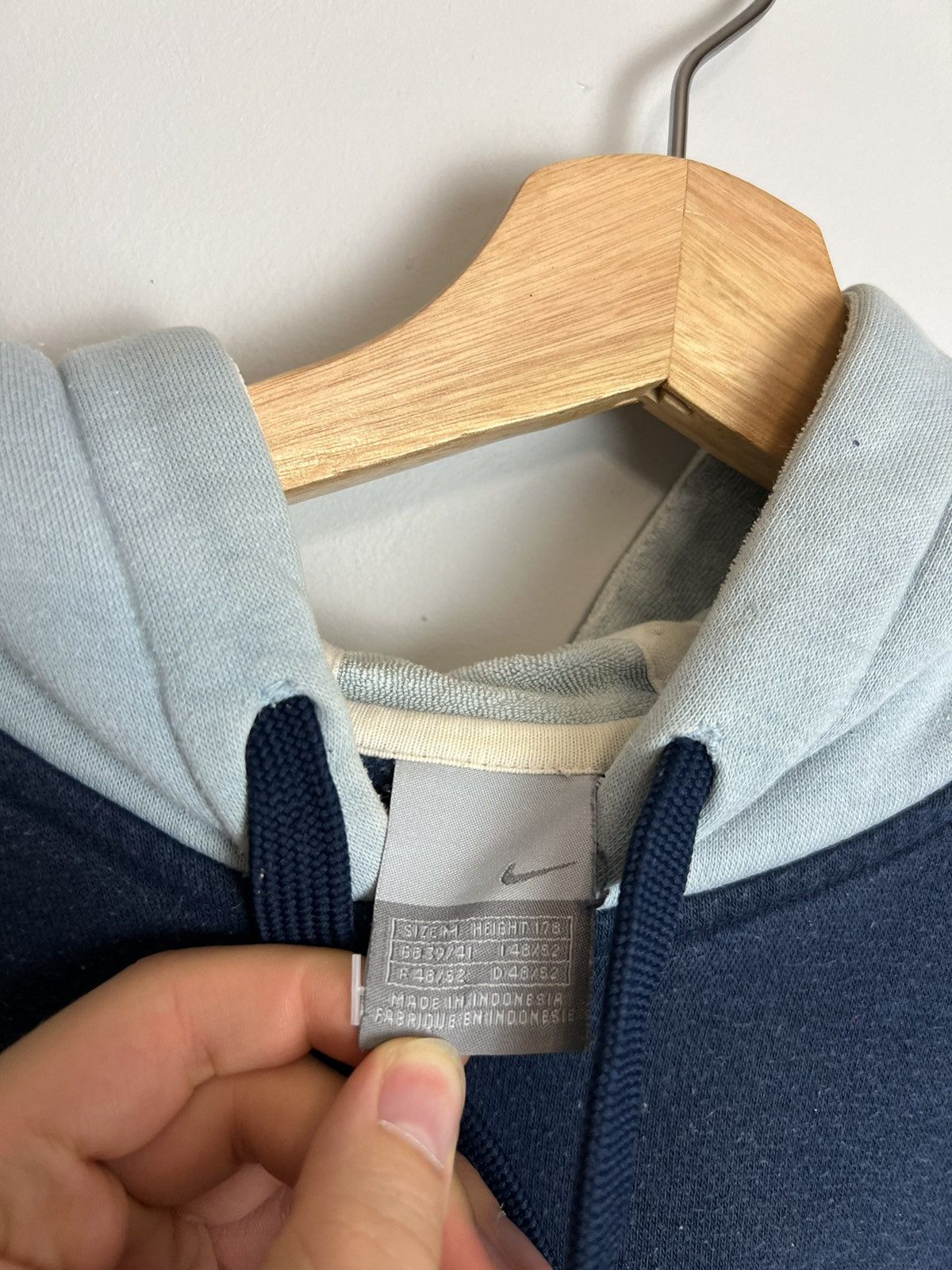 Vintage Vintage Nike Baby Blue Hoodie CORTEZ COR72Z Nike Swoosh Logo Size US M / EU 48-50 / 2 - 5 Thumbnail