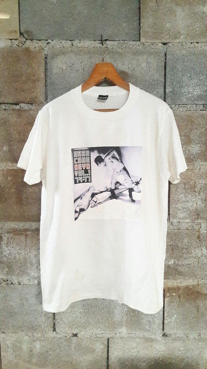 image of Band Tees x Tour Tee Vintage Hard Core Devo Vol1 74-77 Punk Music Fashion Cheser in White (Size XL)