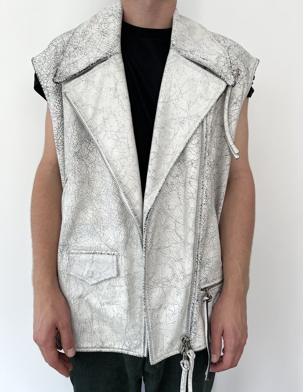 Maison Margiela 🔥$2K VALUE🔥MM6 Maison Margiela Calf Skin Biker Vest Size US M / EU 48-50 / 2 - 2 Thumbnail