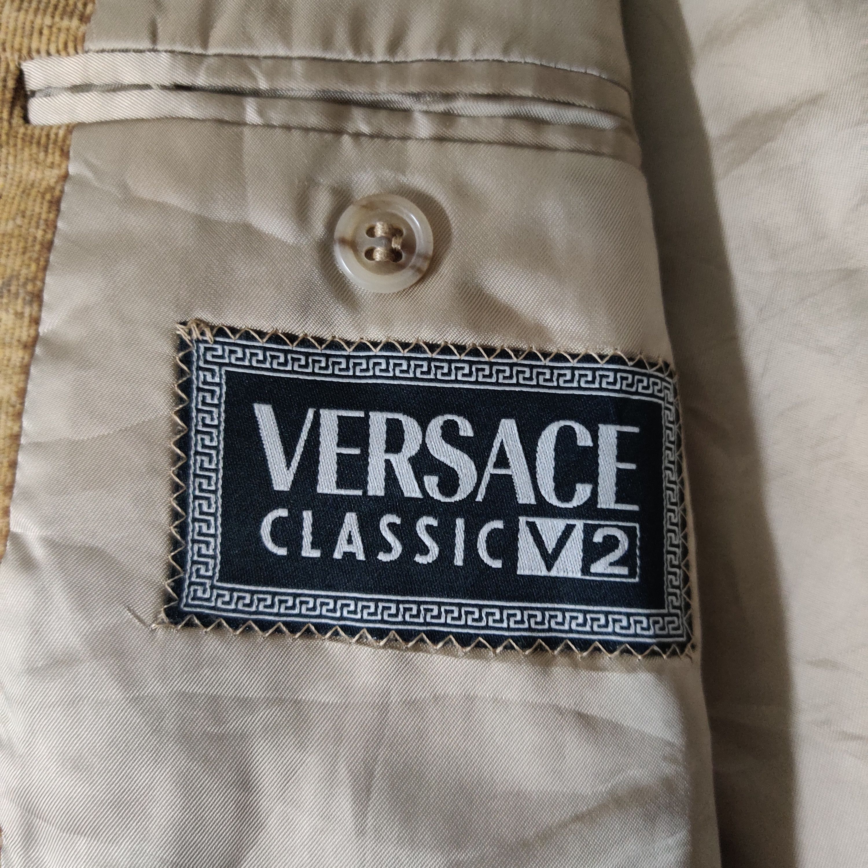 Versace Vintage Versace Classic V2 Corduroy Jacket Blazer Size US M / EU 48-50 / 2 - 6 Thumbnail