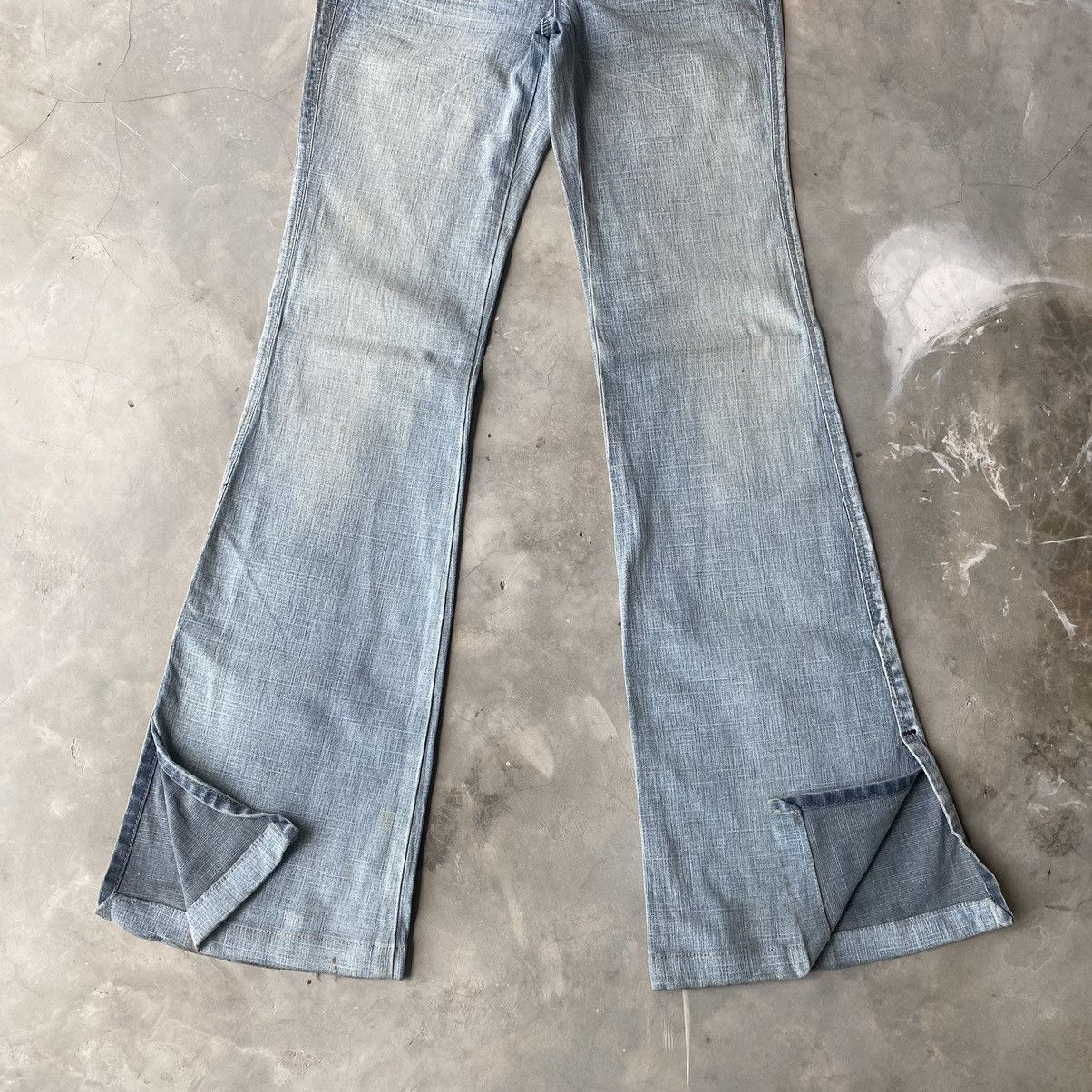 Marithe + Francois Girbaud Marithe Francois Girbaud flare jeans Size 26" / US 2 / IT 38 - 2 Thumbnail