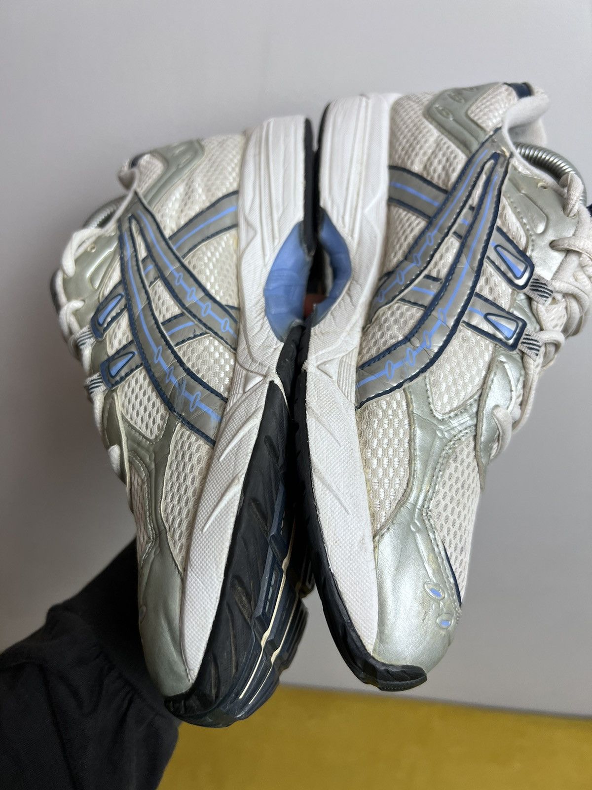 Asics Asics Gel Raptor Sneakers Rare Silver Grey Wmns Outdoor Size US 7.5 / EU 40-41 - 8 Thumbnail