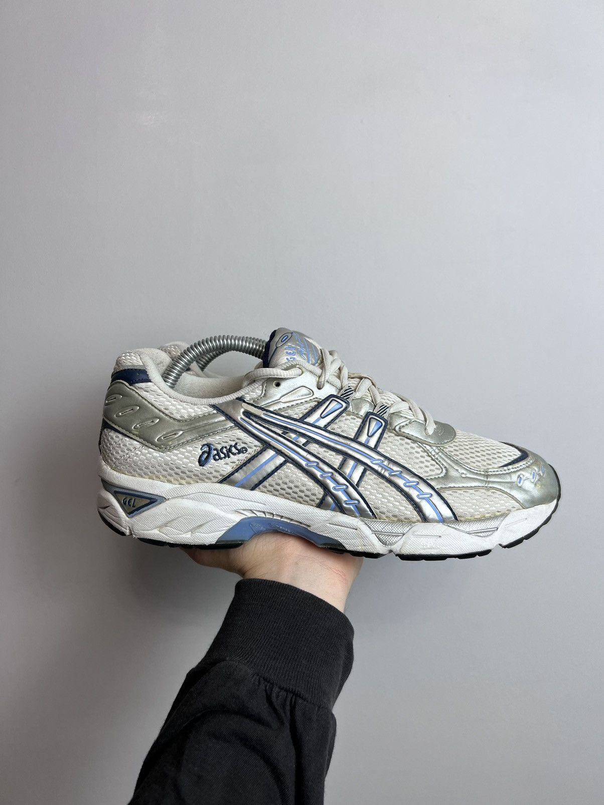 Asics Asics Gel Raptor Sneakers Rare Silver Grey Wmns Outdoor Size US 7.5 / EU 40-41 - 1 Thumbnail