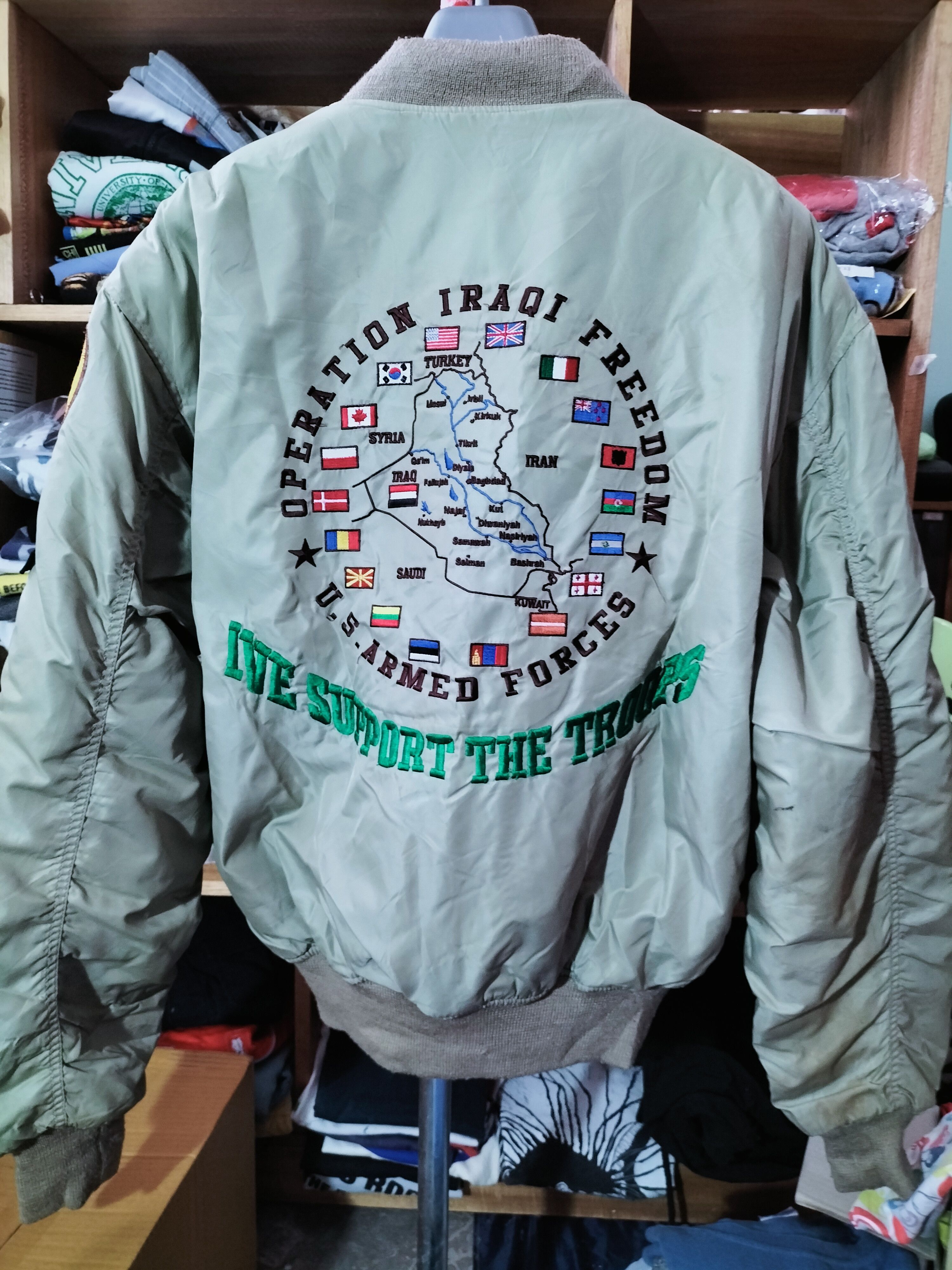 Vintage Vintage 90s Flight Jacket US MA-1 Pow Mia REVERSIBLE patch Size US L / EU 52-54 / 3 - 2 Thumbnail