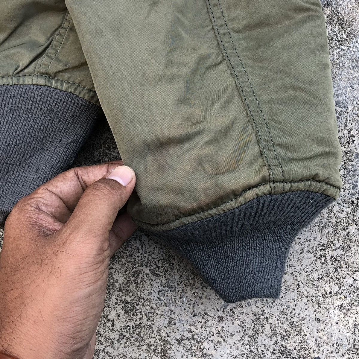 Alpha Industries Vintage Alpha Industries Flyers Man Intermediate MA-1 Jacket Size US M / EU 48-50 / 2 - 15 Thumbnail