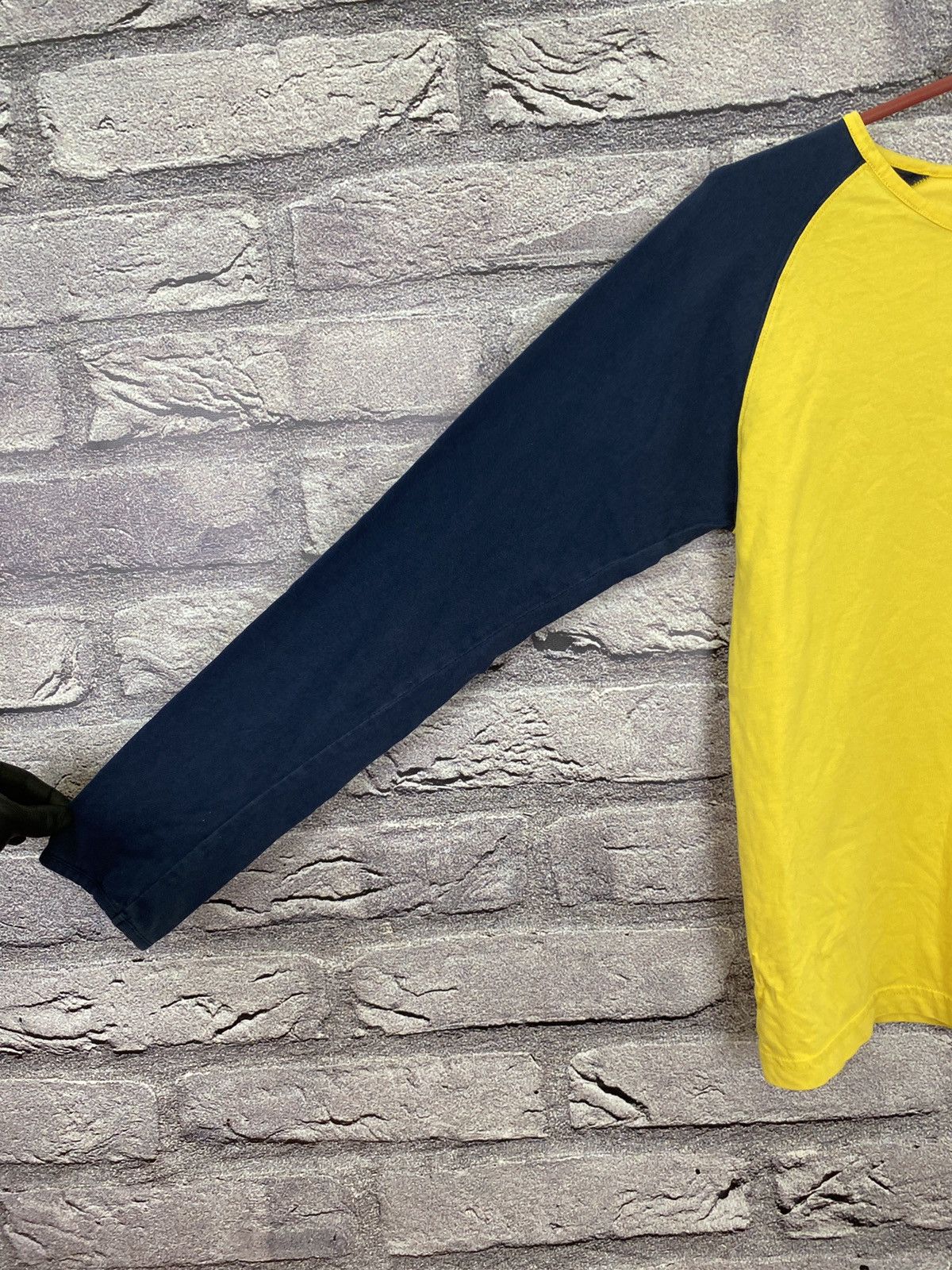 Vintage Vintage light sweatshirt Nike Ukraine rare swoosh Y2k USA Size US S / EU 44-46 / 1 - 4 Thumbnail