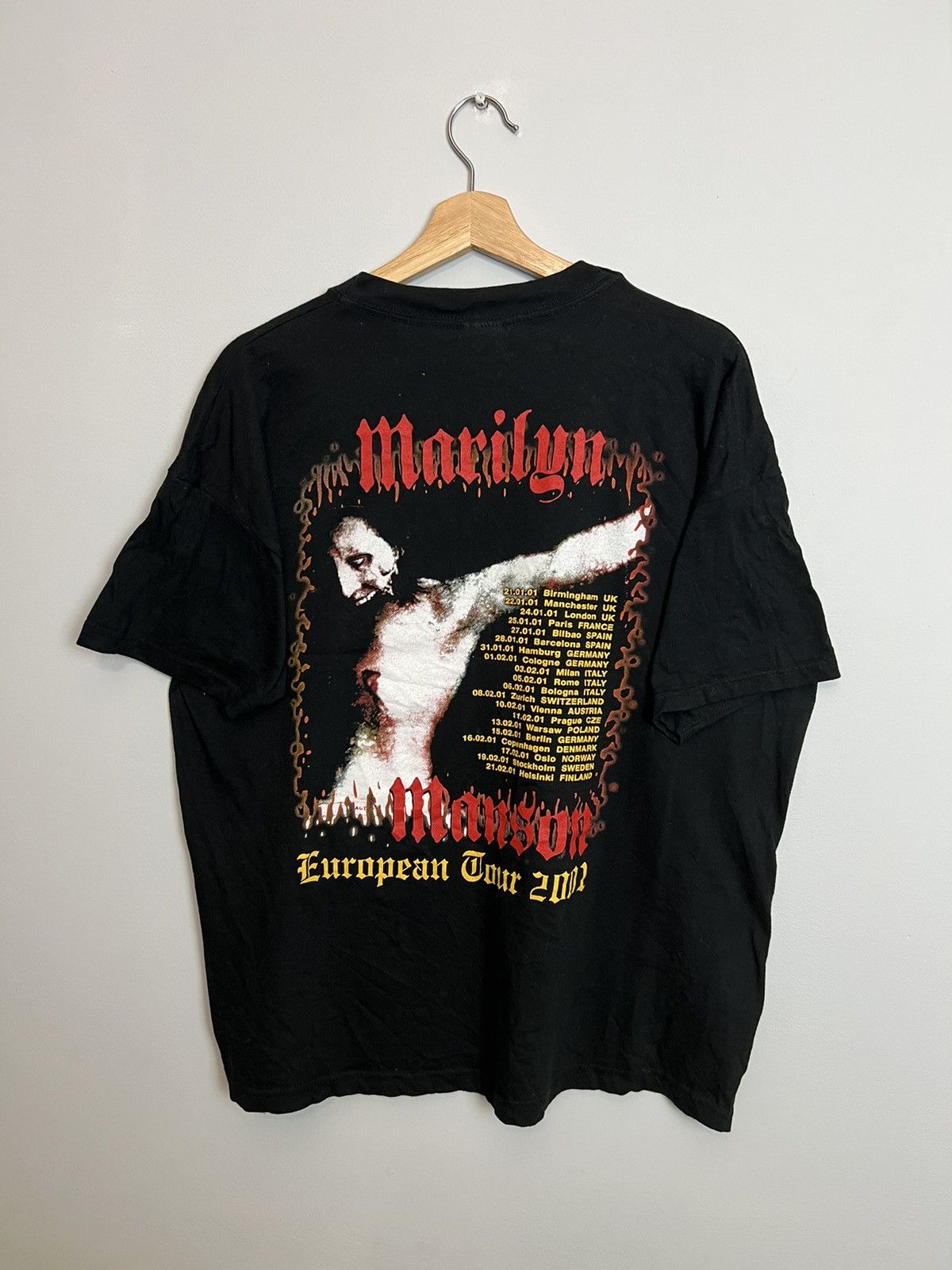 Band Tees Rare Vintage 00s Marilyn Manson European Tour Metal Band Tee Size US L / EU 52-54 / 3 - 1 Thumbnail