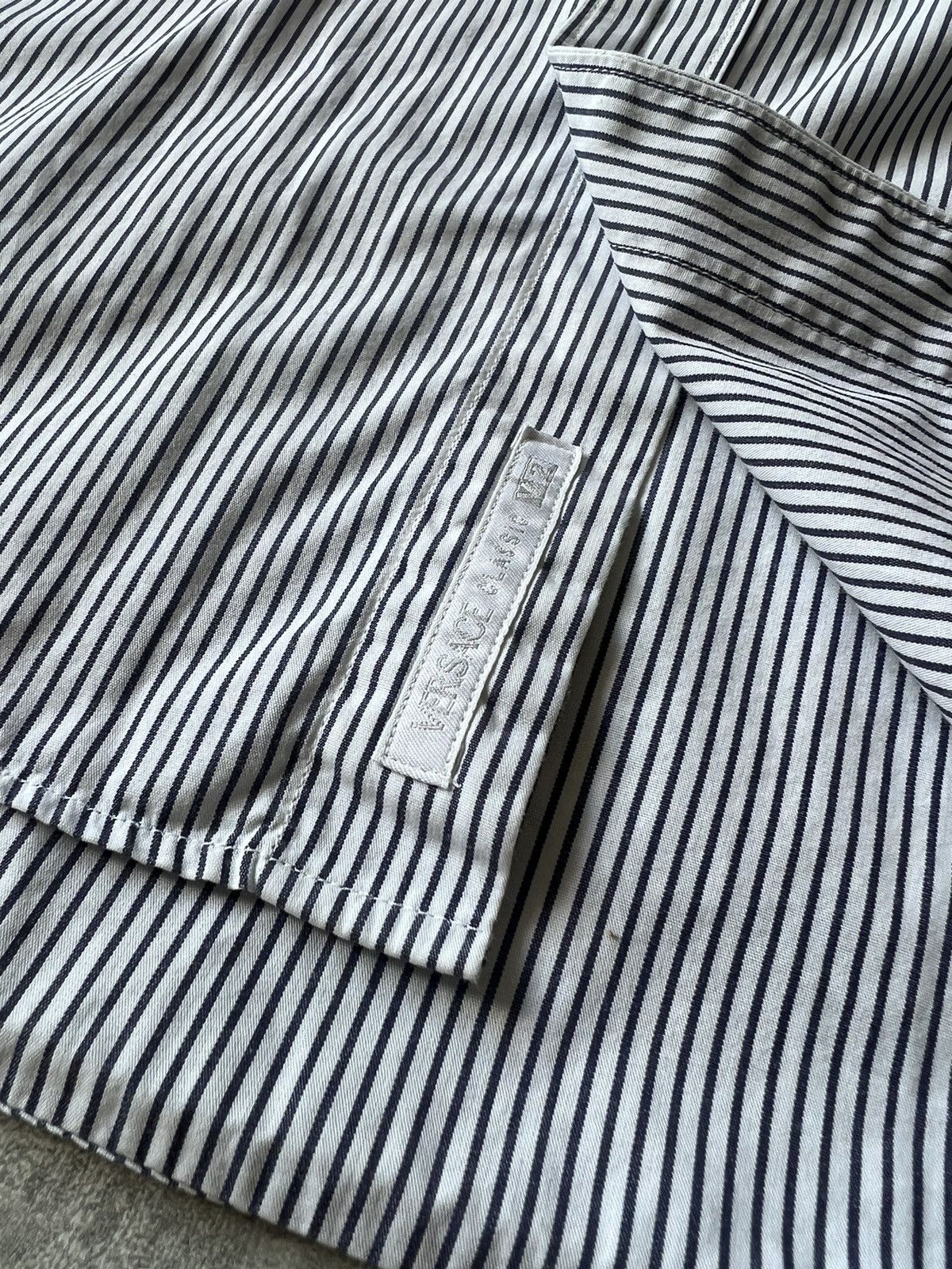Versace Jeans Couture Vintage Versace V2 Long Sleeve Shirt Size M - L 16 / 41 Size US L / EU 52-54 / 3 - 5 Thumbnail