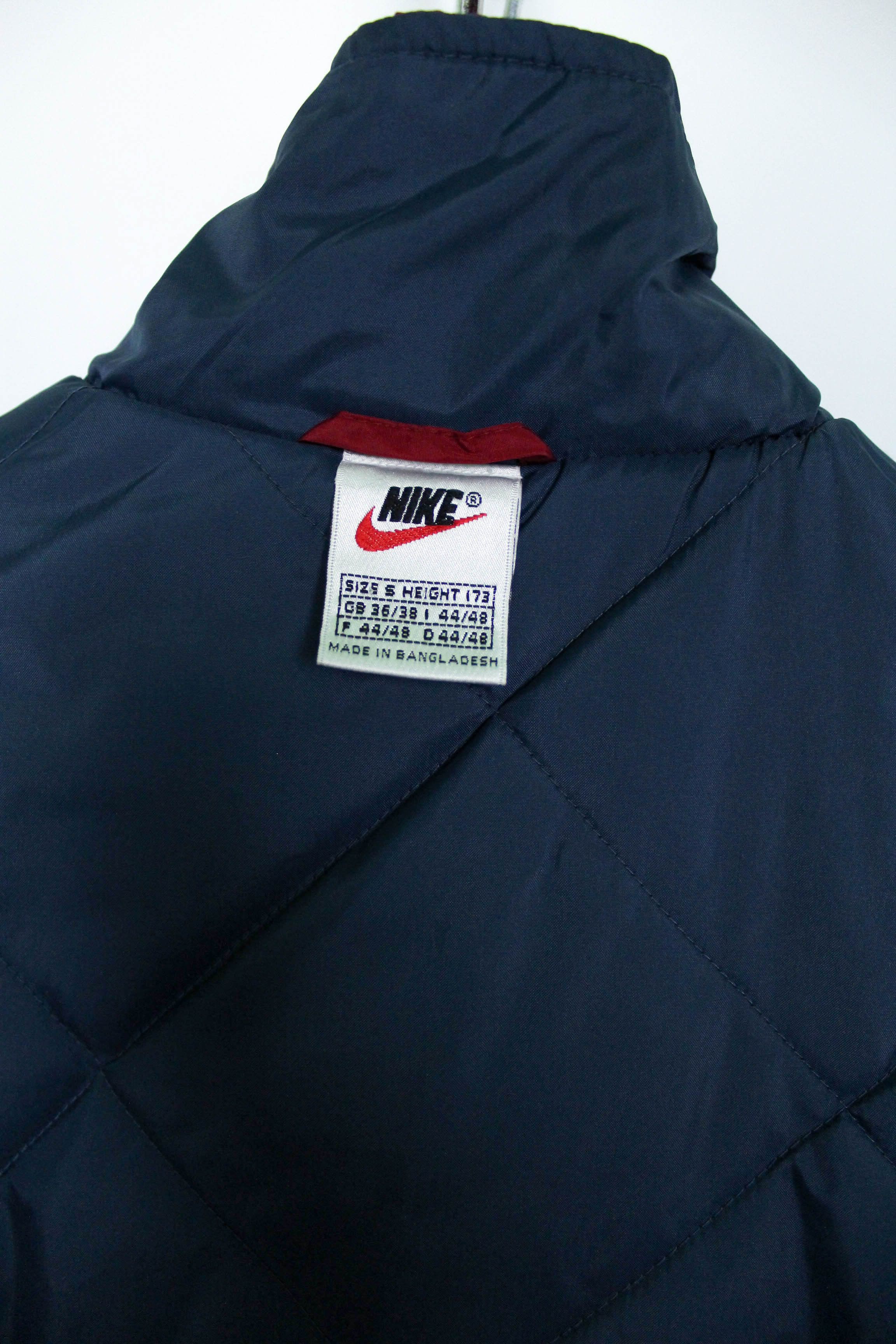Nike Nike Rare Vintage Big Logo Insulated Oversized Zip Jacket Size US M / EU 48-50 / 2 - 12 Thumbnail