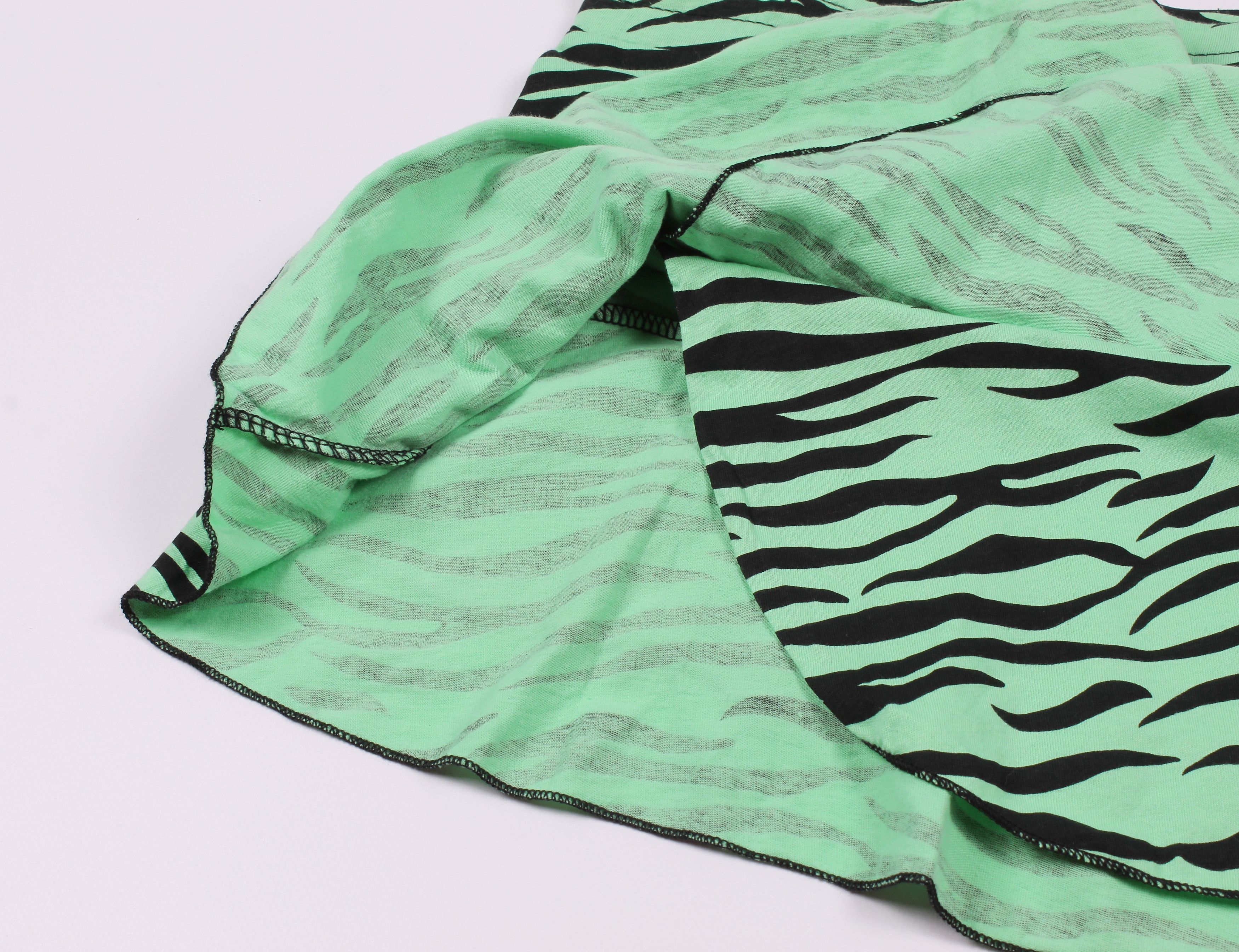 Vintage Vintage Fishbone Mini Tiger Print Y2K Skirt Size 25" / US 0 / IT 36 - 7 Thumbnail
