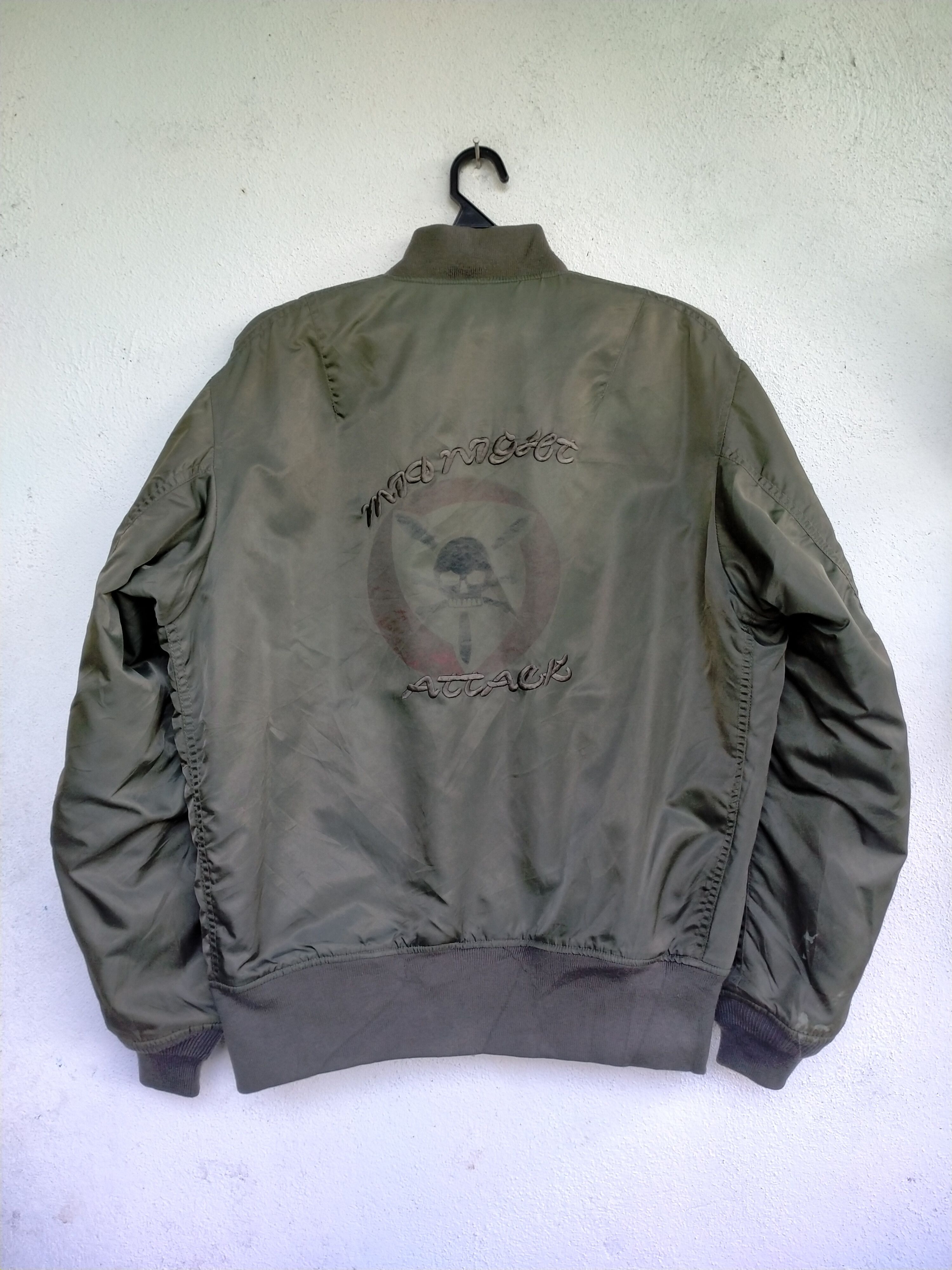 Avirex × Vintage Vintage Distressed Avirex Midnight Attack Ma-1 Flight Jacket Size US L / EU 52-54 / 3 - 2 Thumbnail