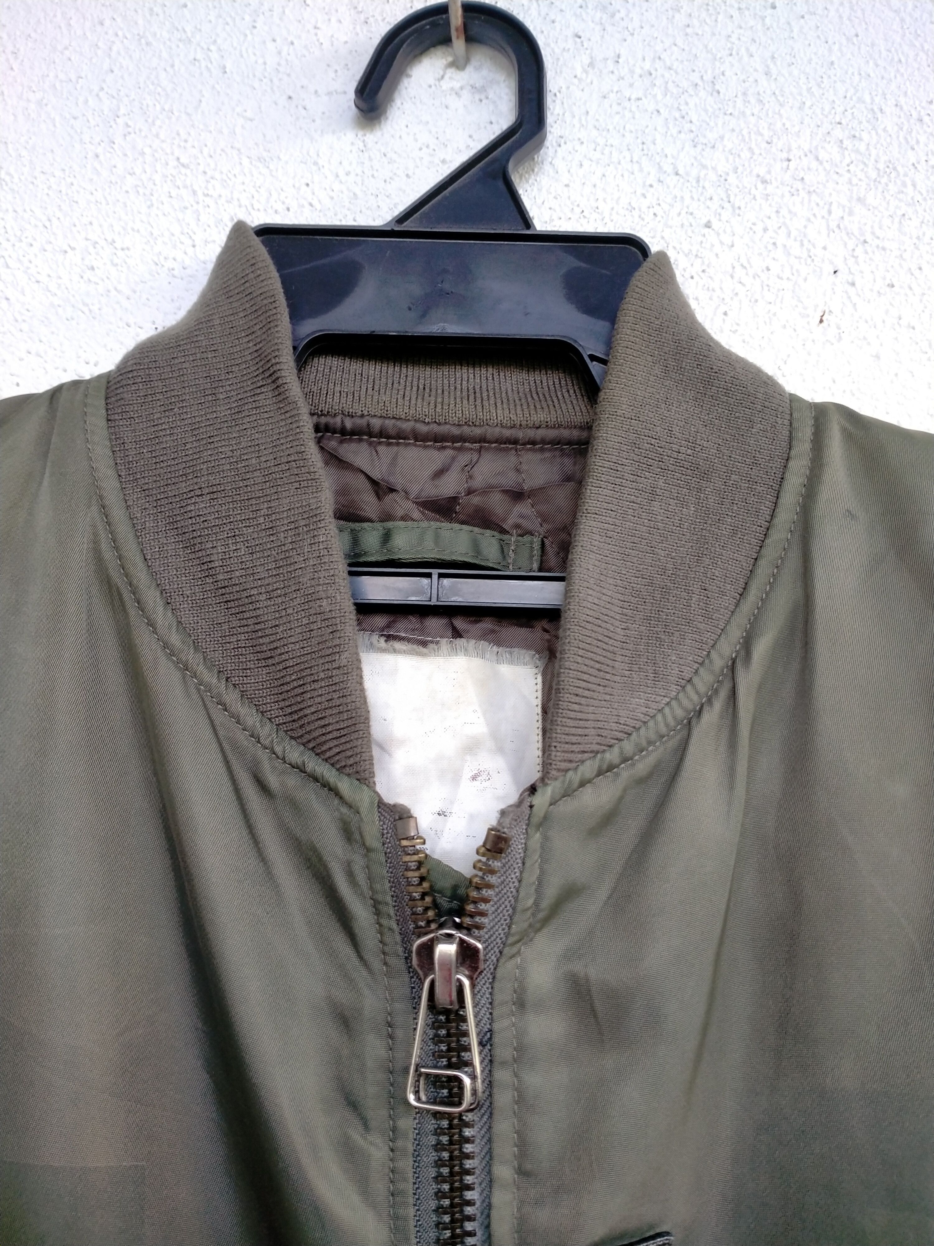 Avirex × Vintage Vintage Distressed Avirex Midnight Attack Ma-1 Flight Jacket Size US L / EU 52-54 / 3 - 9 Thumbnail