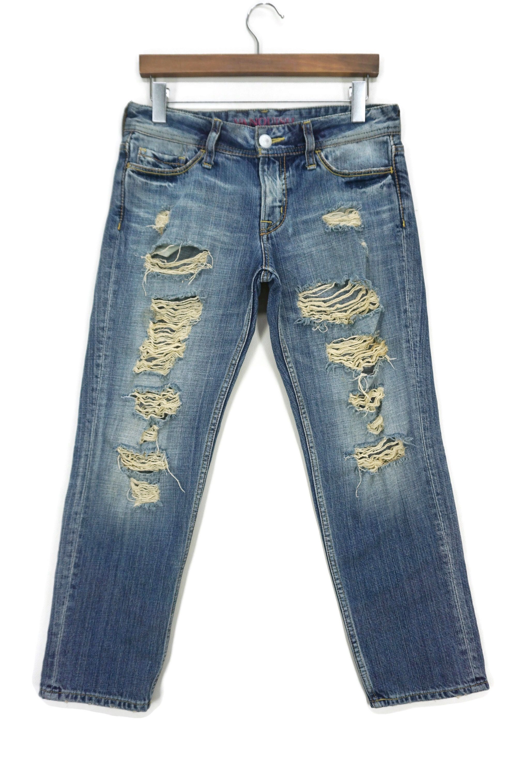 image of Distressed Denim x Vanquish Mid Rise Ankle Jeans Boyfriend Capri Pants in Blue, Women's (Size 26)