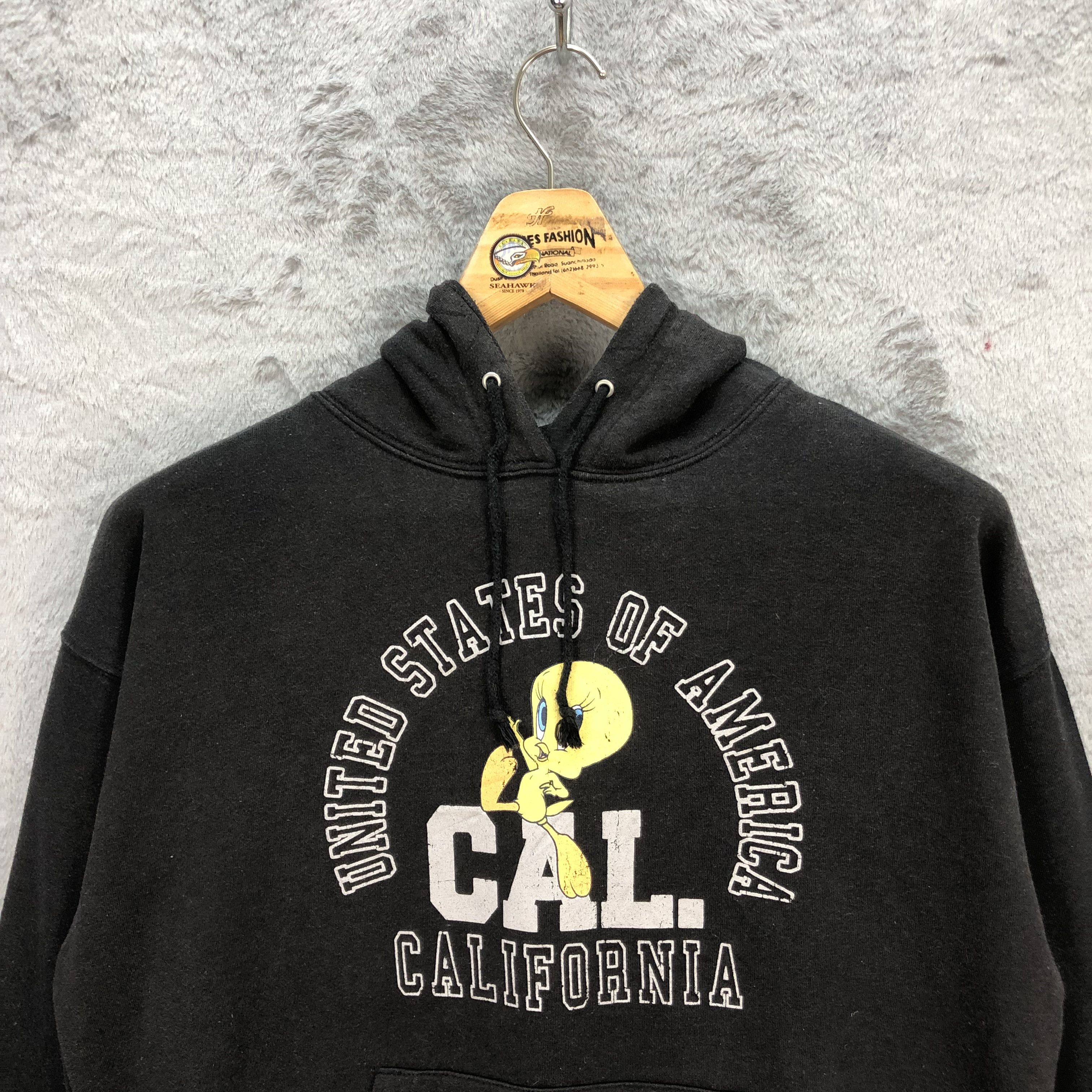Japanese Brand EAST BOY X LOONEY TUNES Tweety Pullover Hoodies #5799-207 Size M / US 6-8 / IT 42-44 - 2 Thumbnail