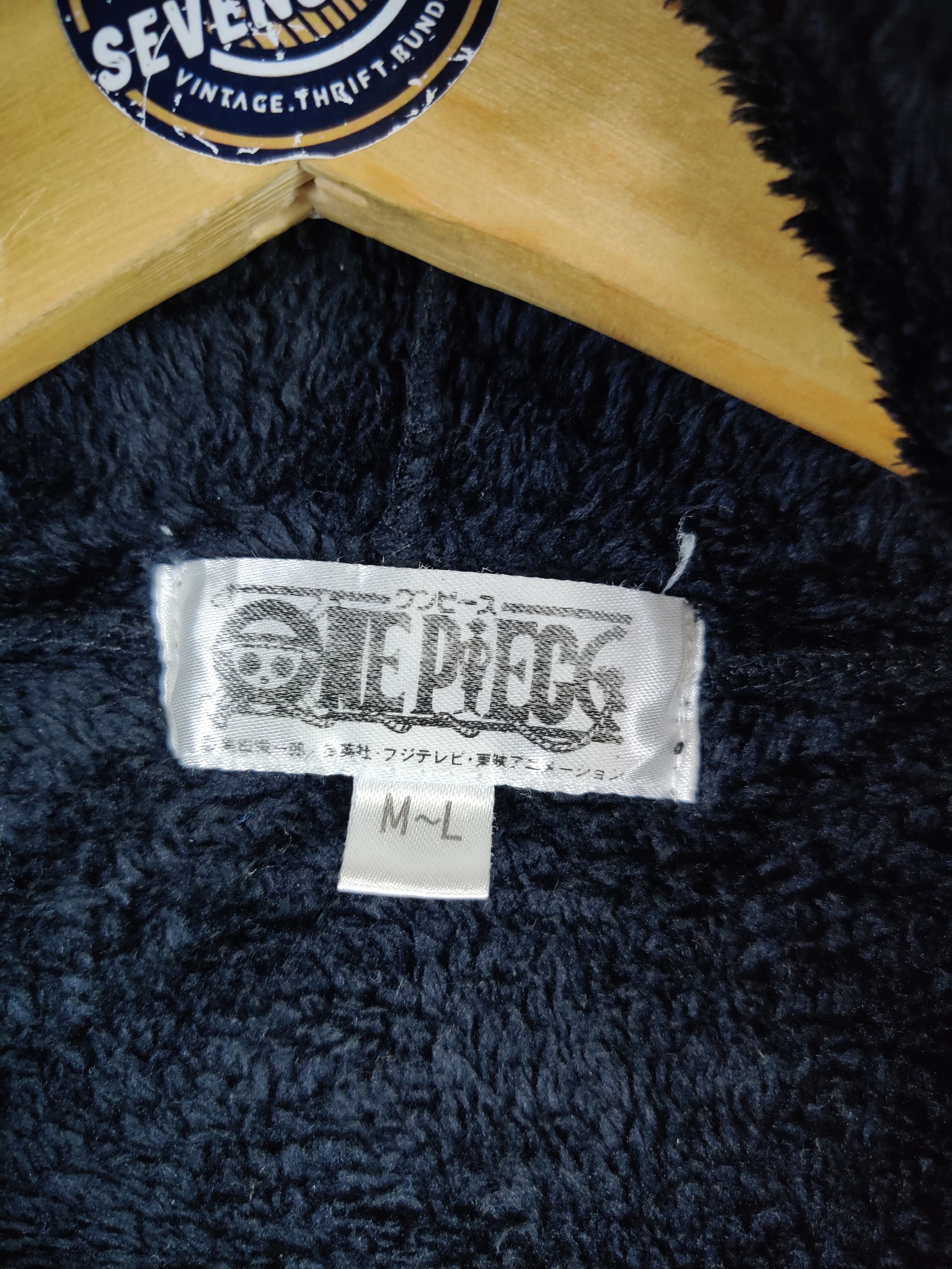 One Piece Vintage One Piece Anime Fleece Poncho Hoodie Size US L / EU 52-54 / 3 - 6 Thumbnail