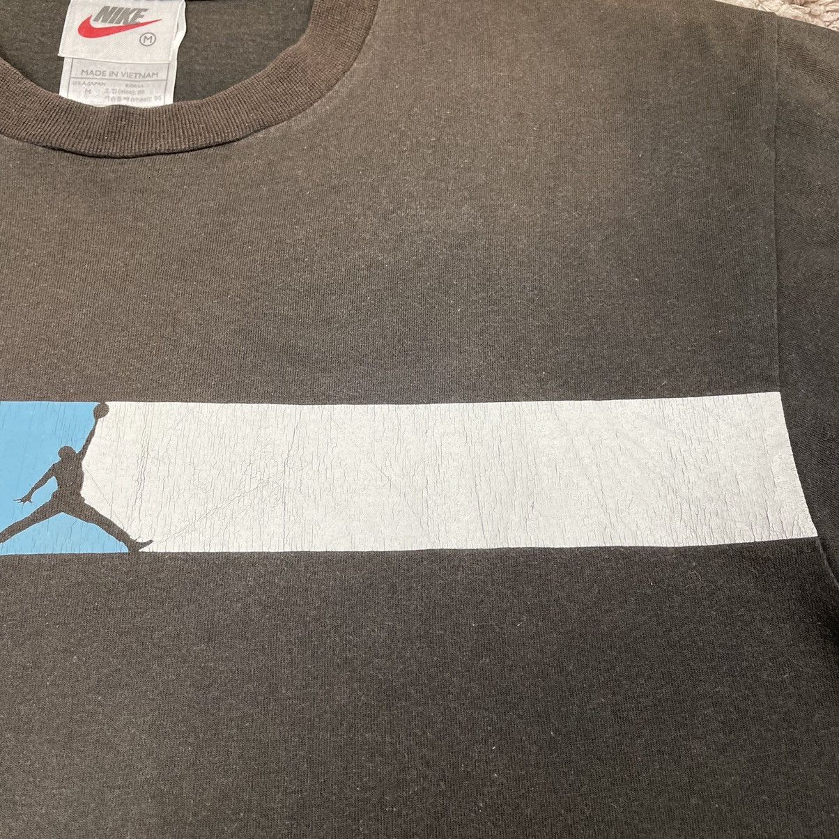 NBA × Nike × Vintage Vintage Faded Nike Air Jordan T-shirt Size US M / EU 48-50 / 2 - 7 Thumbnail