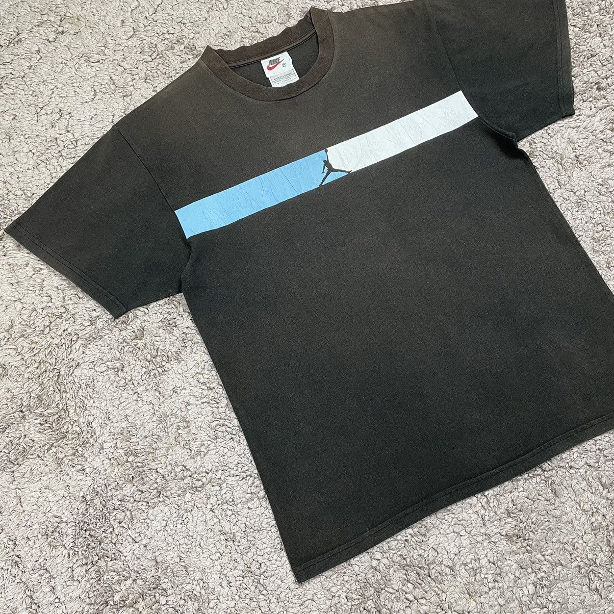 NBA × Nike × Vintage Vintage Faded Nike Air Jordan T-shirt Size US M / EU 48-50 / 2 - 3 Thumbnail
