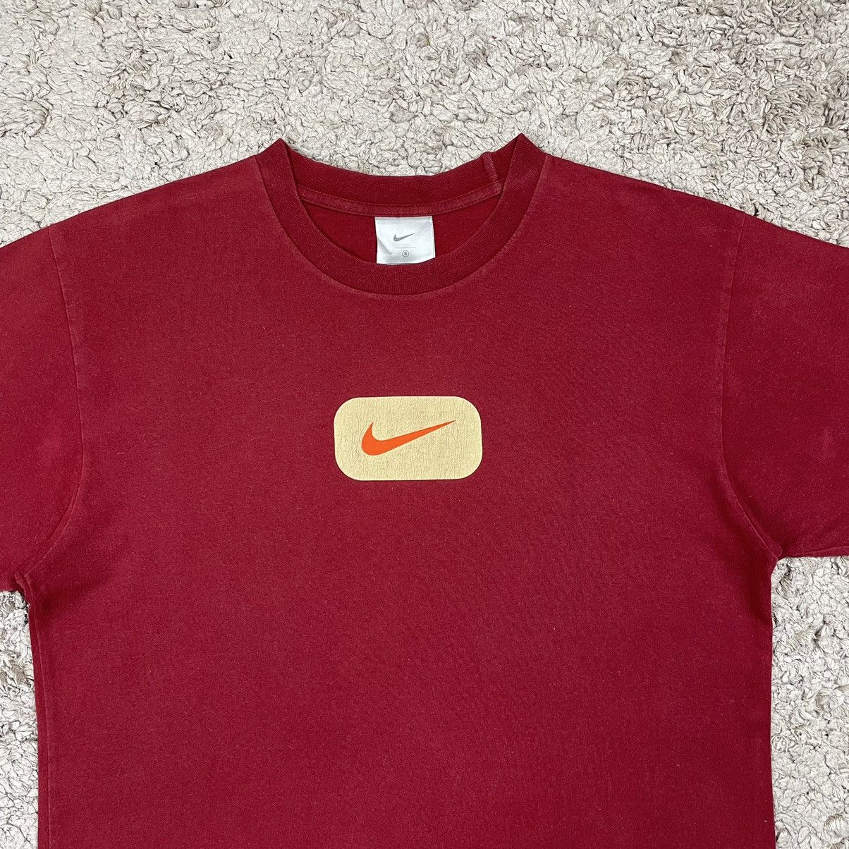 Nike × Vintage Vintage Nike Centre Swoosh T-shirt Size US S / EU 44-46 / 1 - 5 Thumbnail
