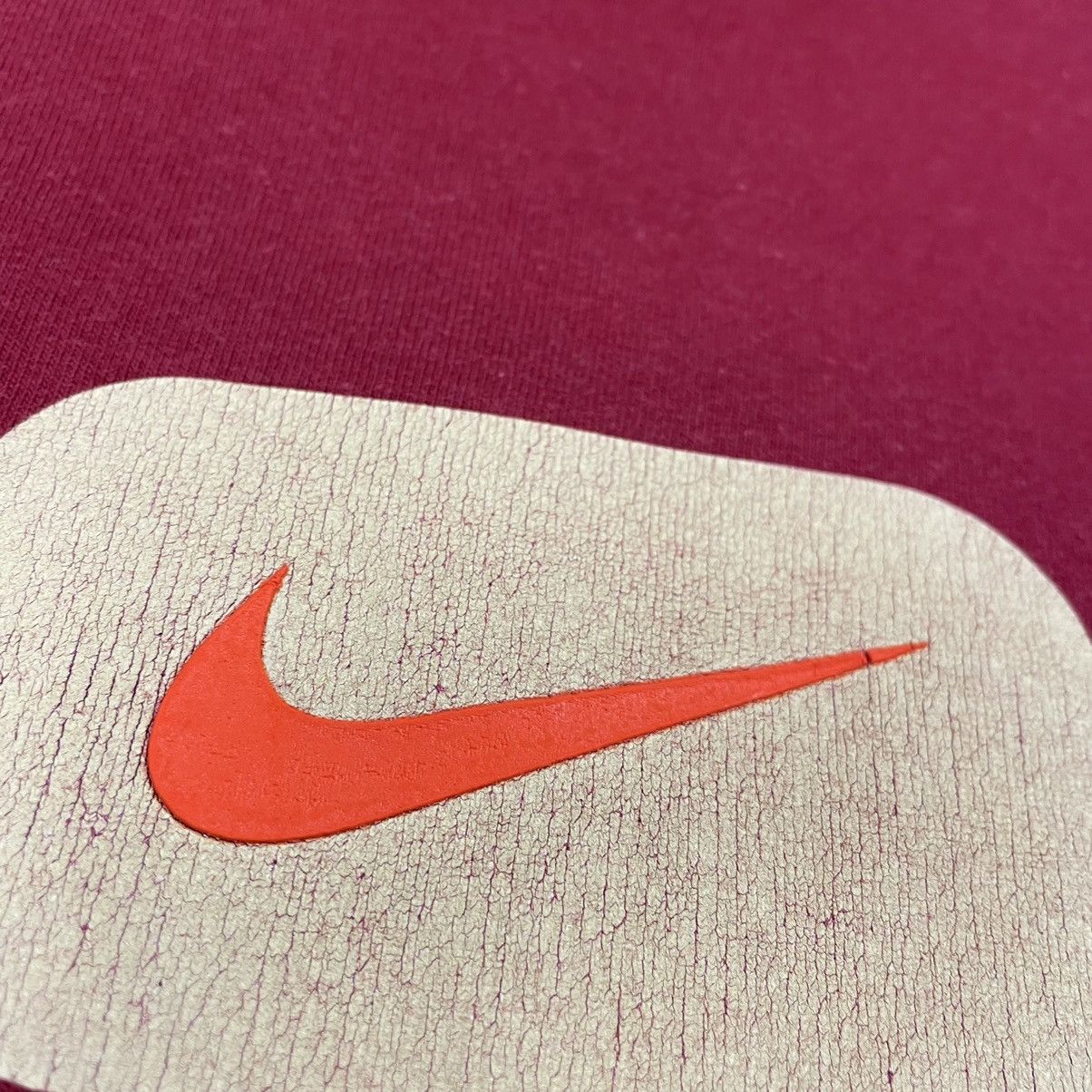 Nike × Vintage Vintage Nike Centre Swoosh T-shirt Size US S / EU 44-46 / 1 - 8 Thumbnail
