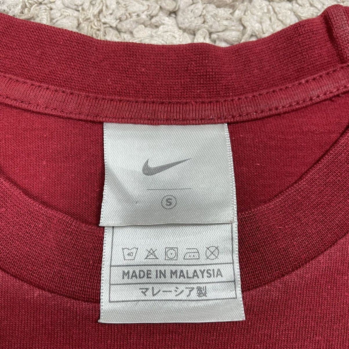 Nike × Vintage Vintage Nike Centre Swoosh T-shirt Size US S / EU 44-46 / 1 - 12 Thumbnail