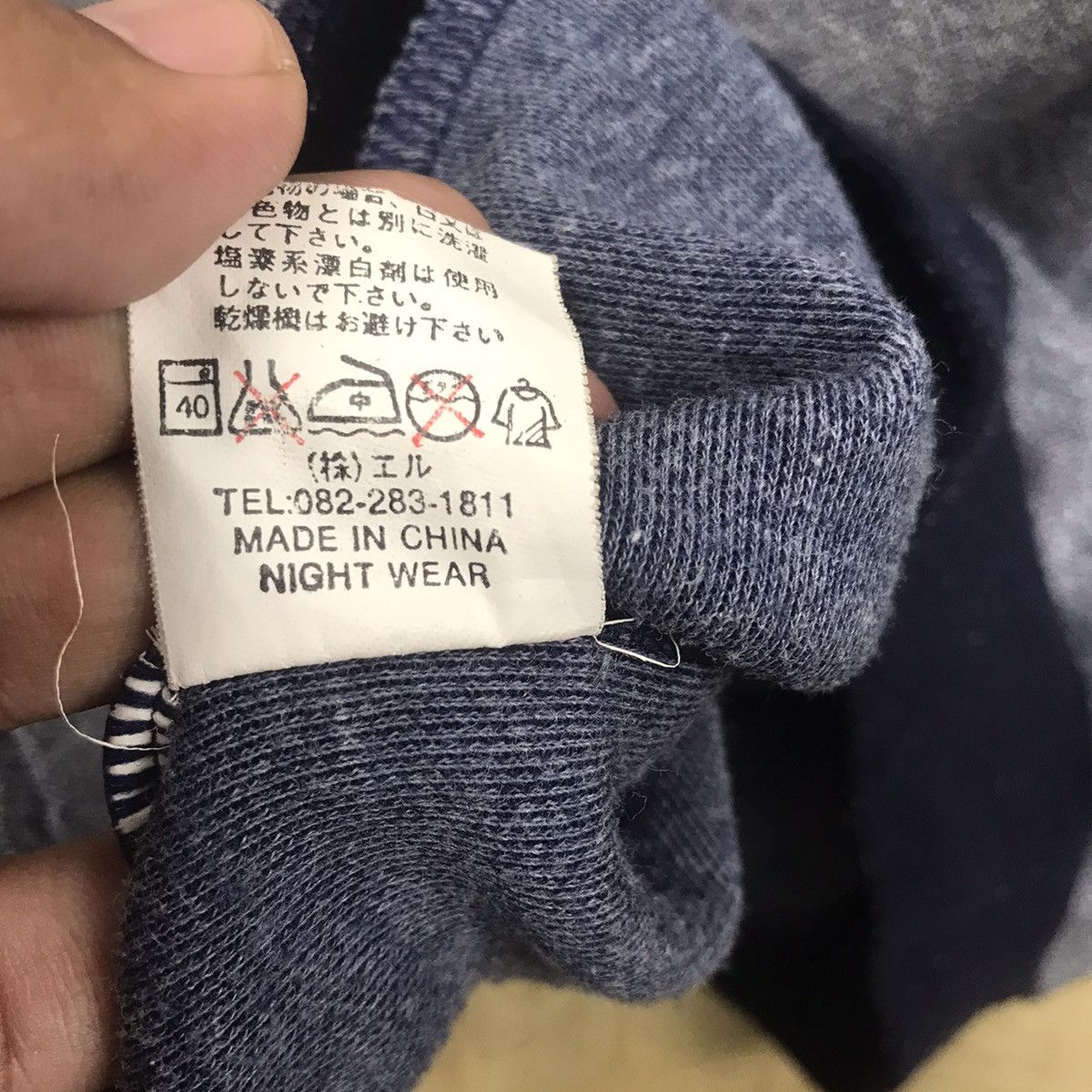 Valentino × Vintage Vintage Valentino Challenge Big Logo Sweatshirt Size US M / EU 48-50 / 2 - 5 Thumbnail